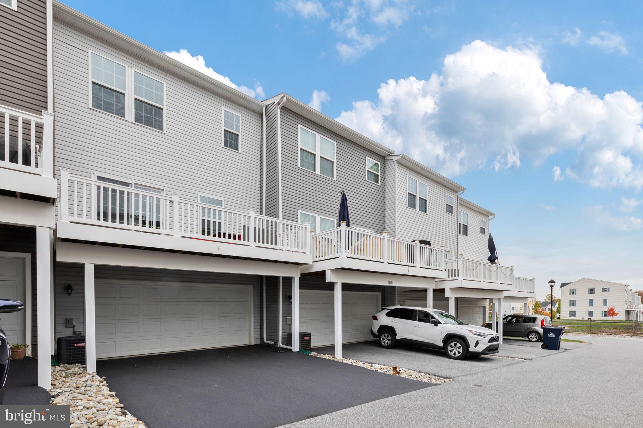 FILLMORE VILLAGE - Residential