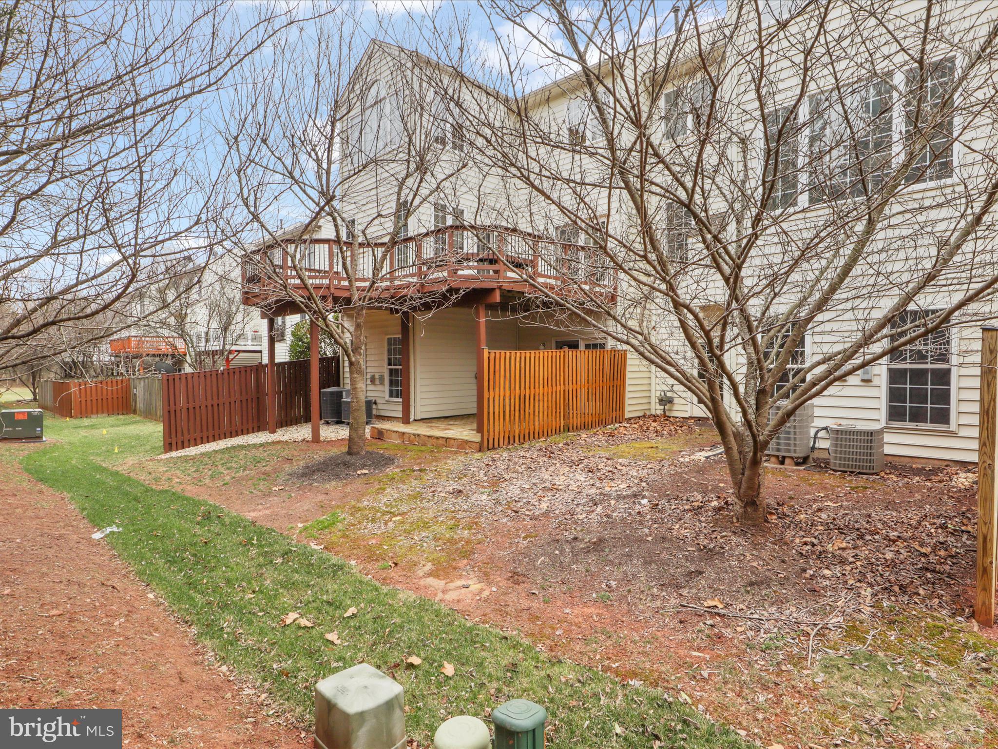 LOUDOUN VALLEY ESTATES - Residential