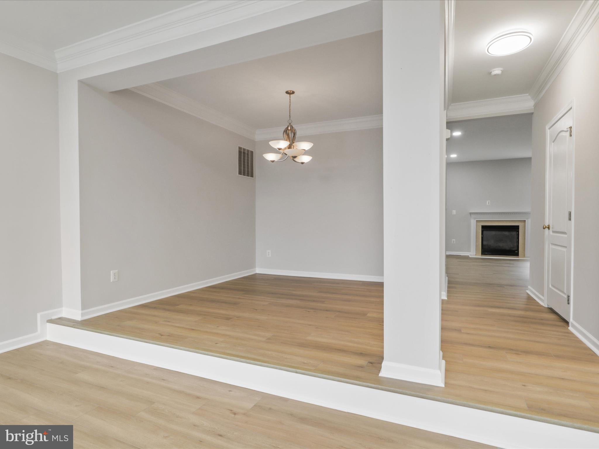 LOUDOUN VALLEY ESTATES - Residential