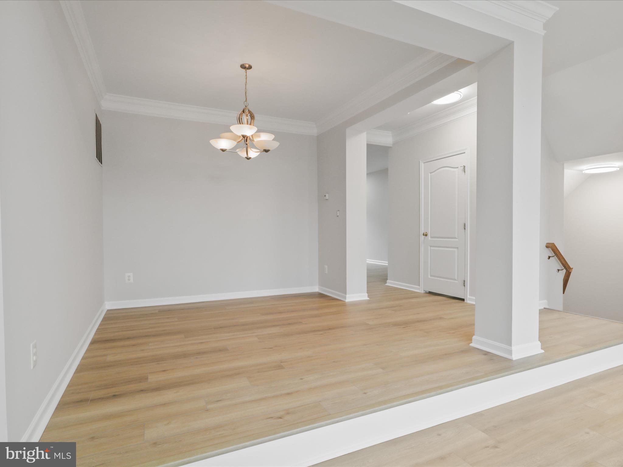 LOUDOUN VALLEY ESTATES - Residential