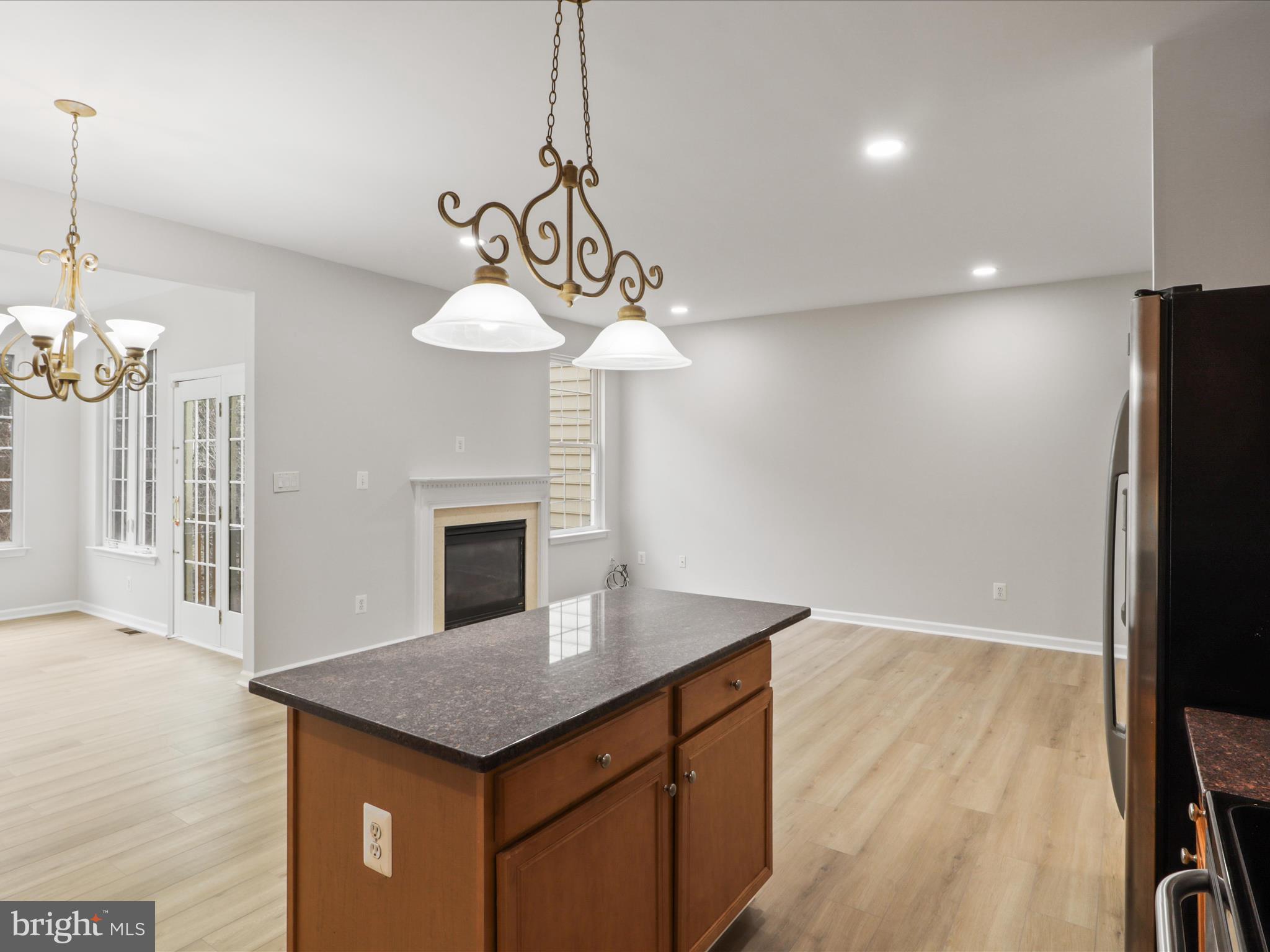 LOUDOUN VALLEY ESTATES - Residential