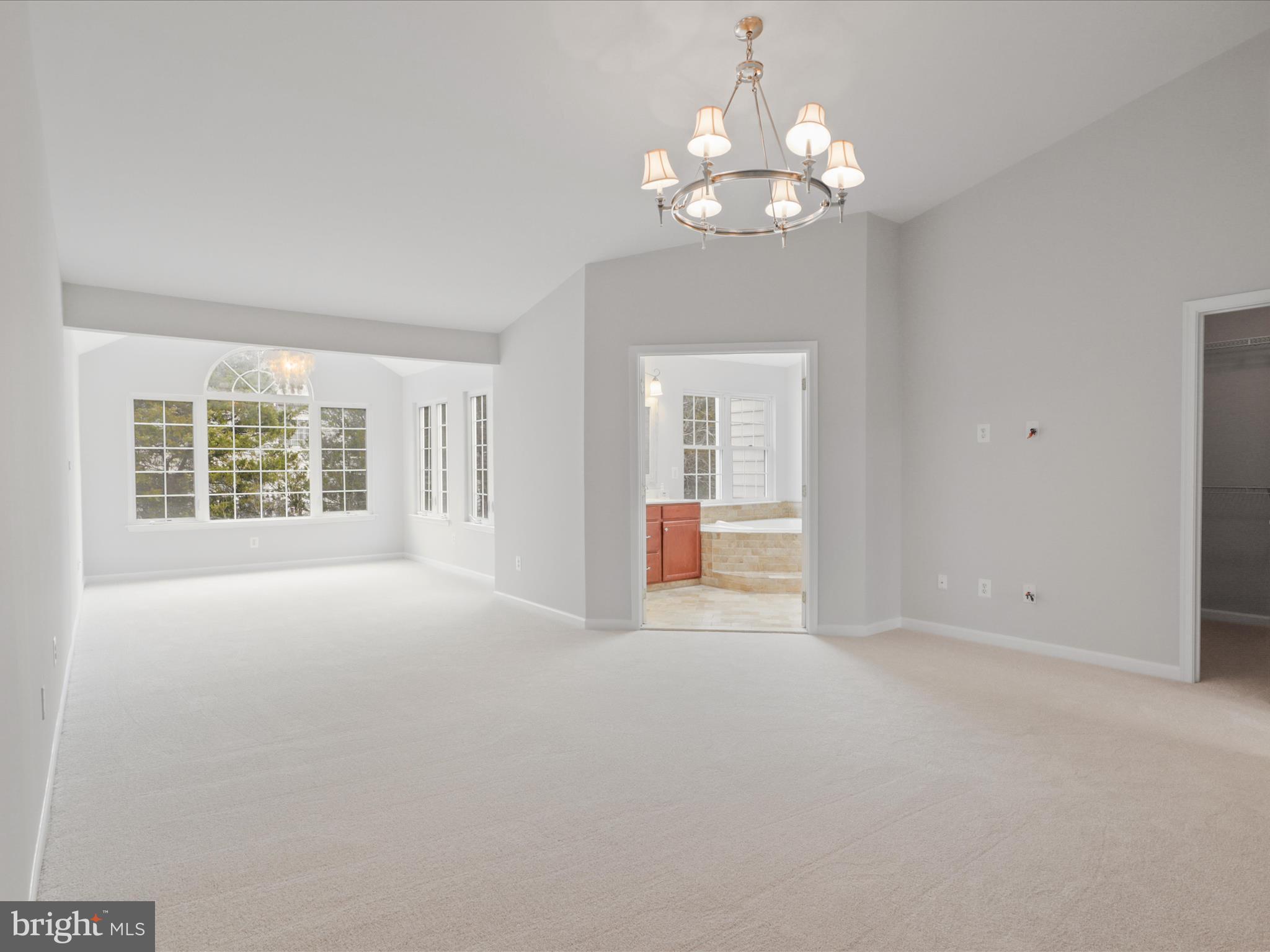 LOUDOUN VALLEY ESTATES - Residential