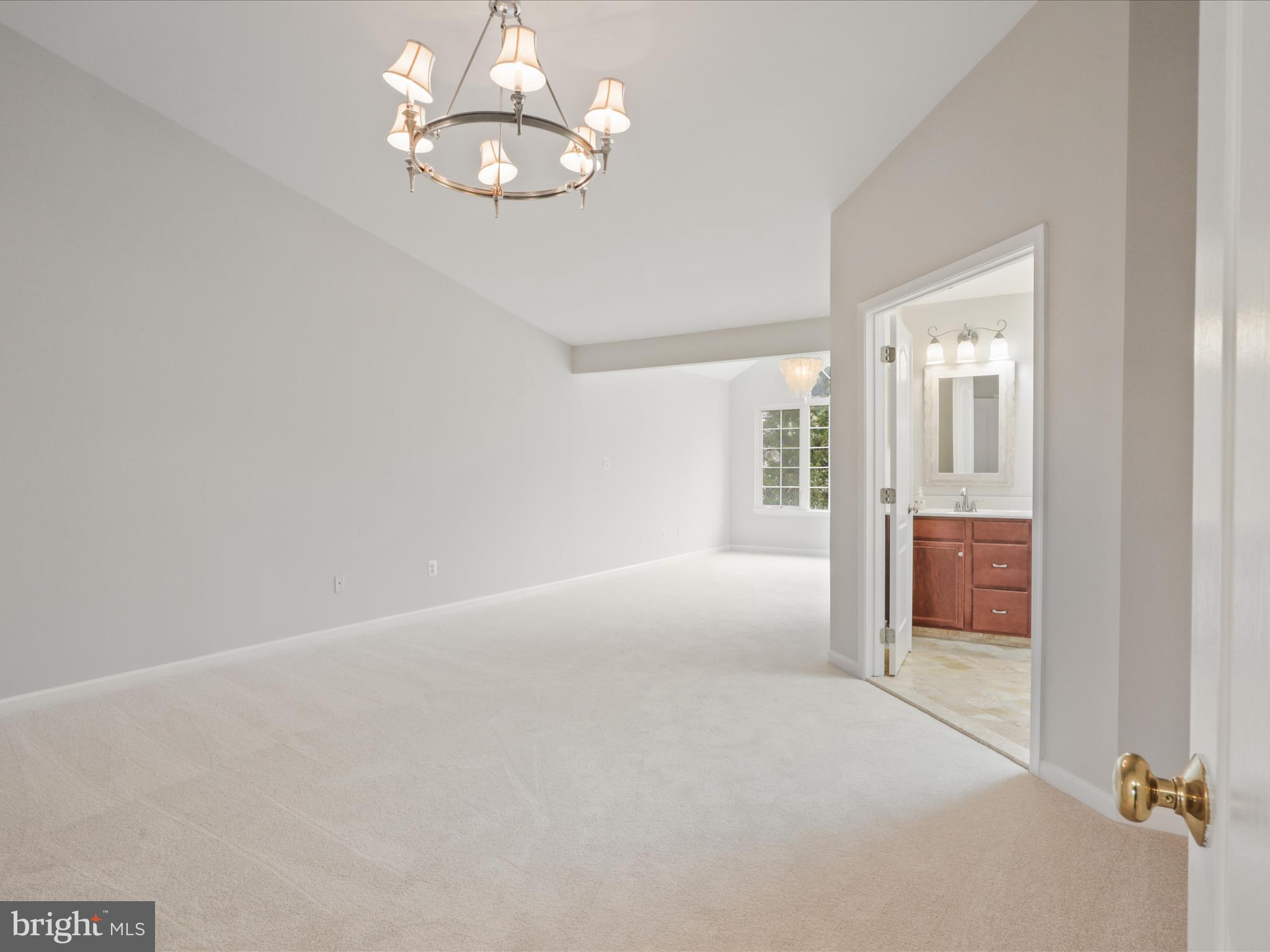 LOUDOUN VALLEY ESTATES - Residential