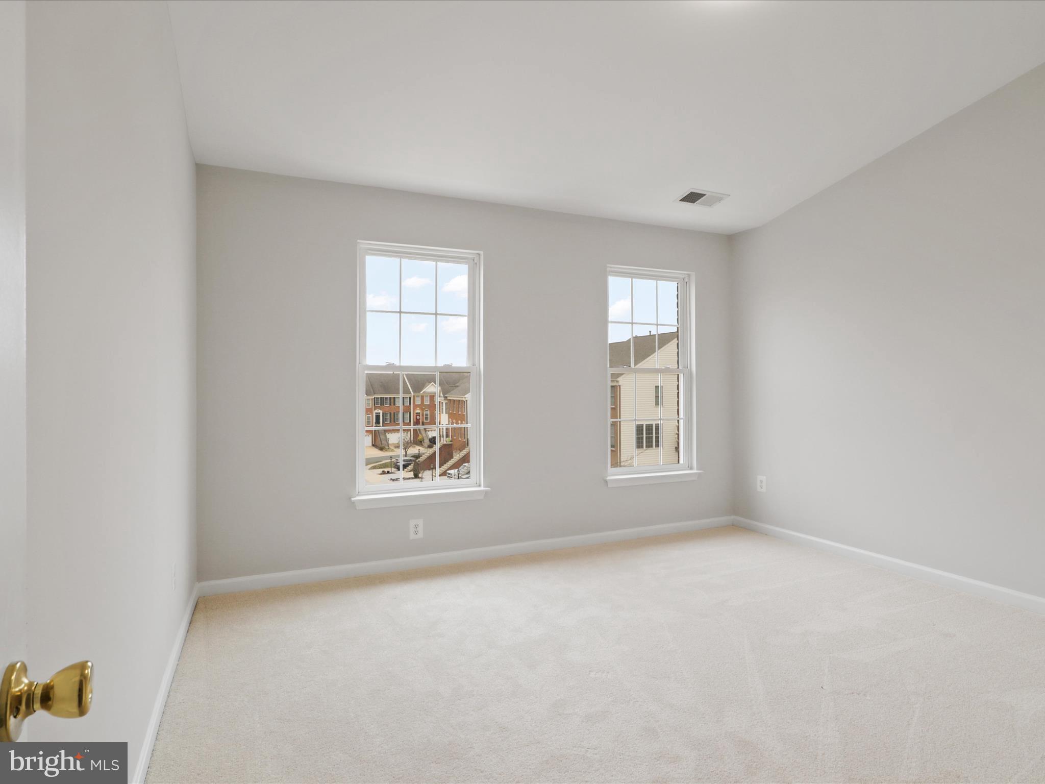 LOUDOUN VALLEY ESTATES - Residential