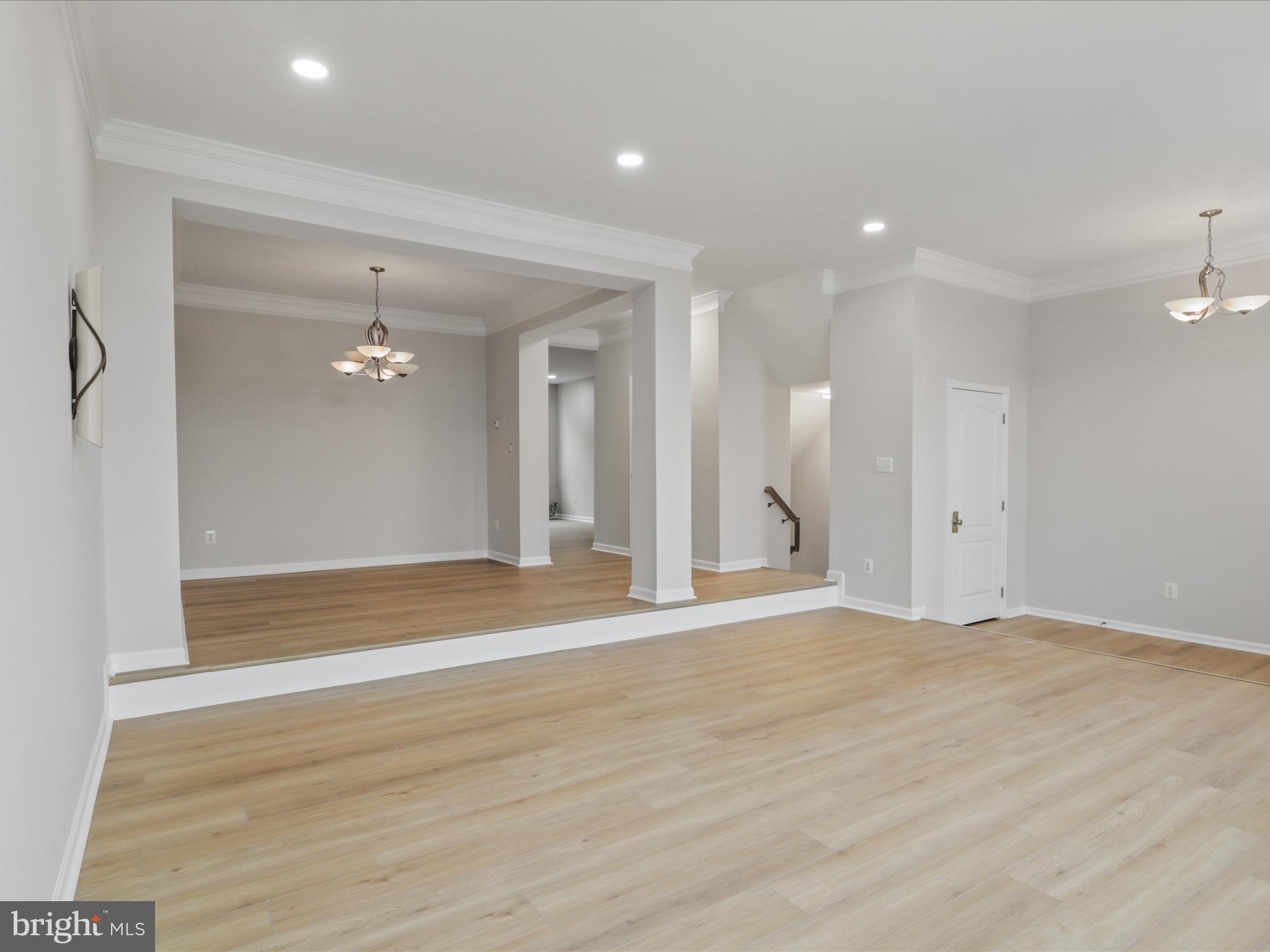 LOUDOUN VALLEY ESTATES - Residential