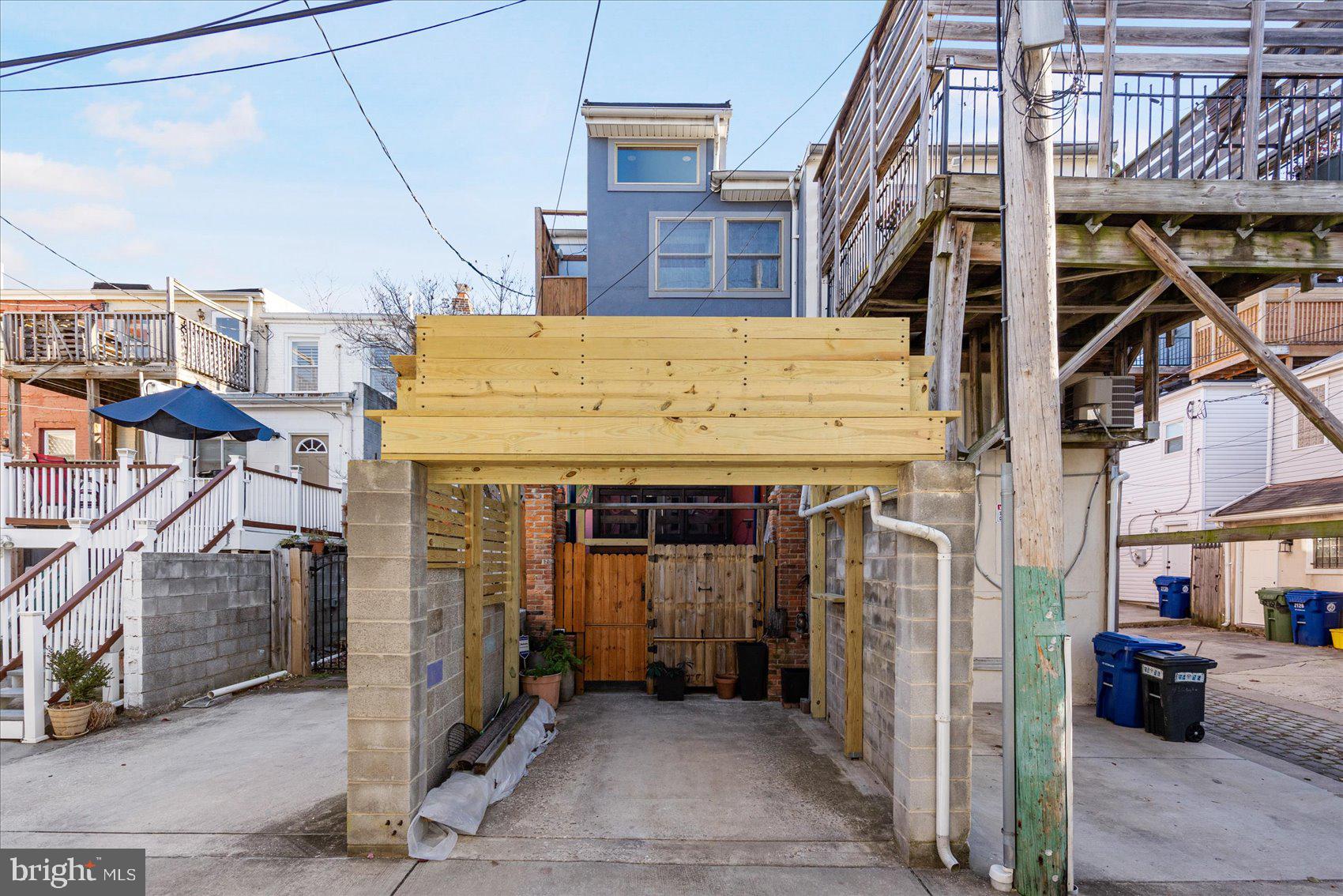 BUTCHERS HILL - Residential