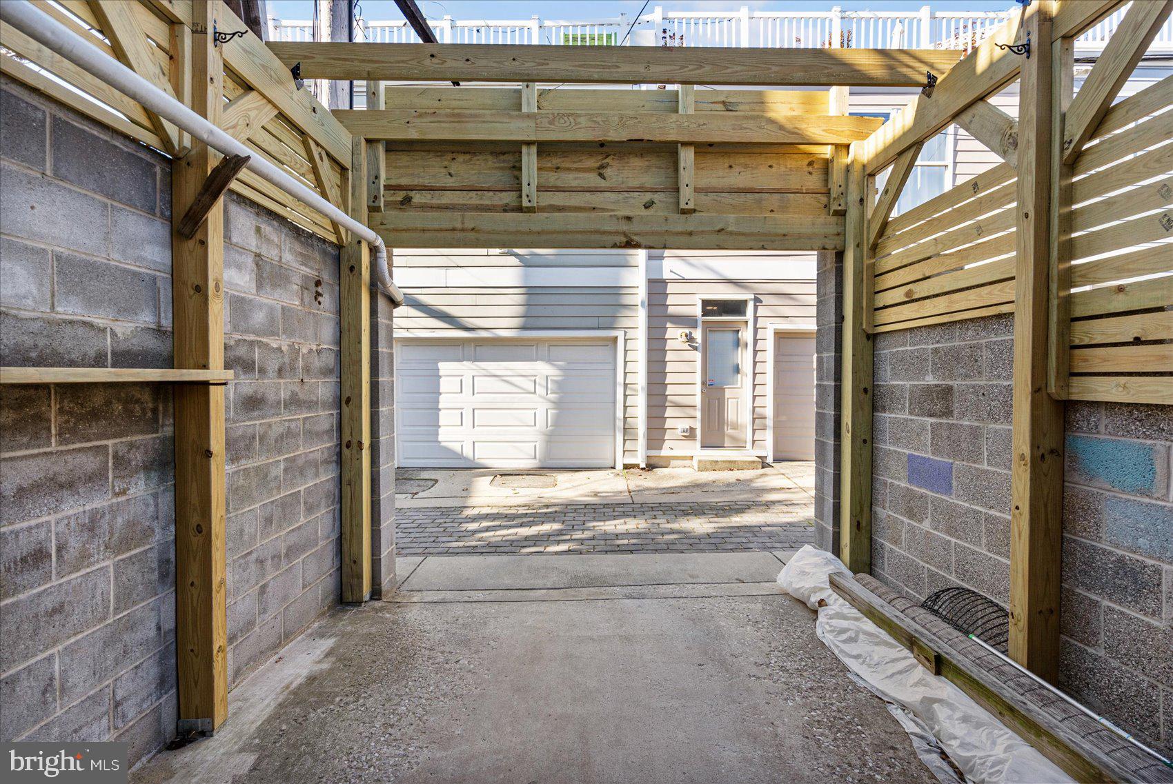 BUTCHERS HILL - Residential