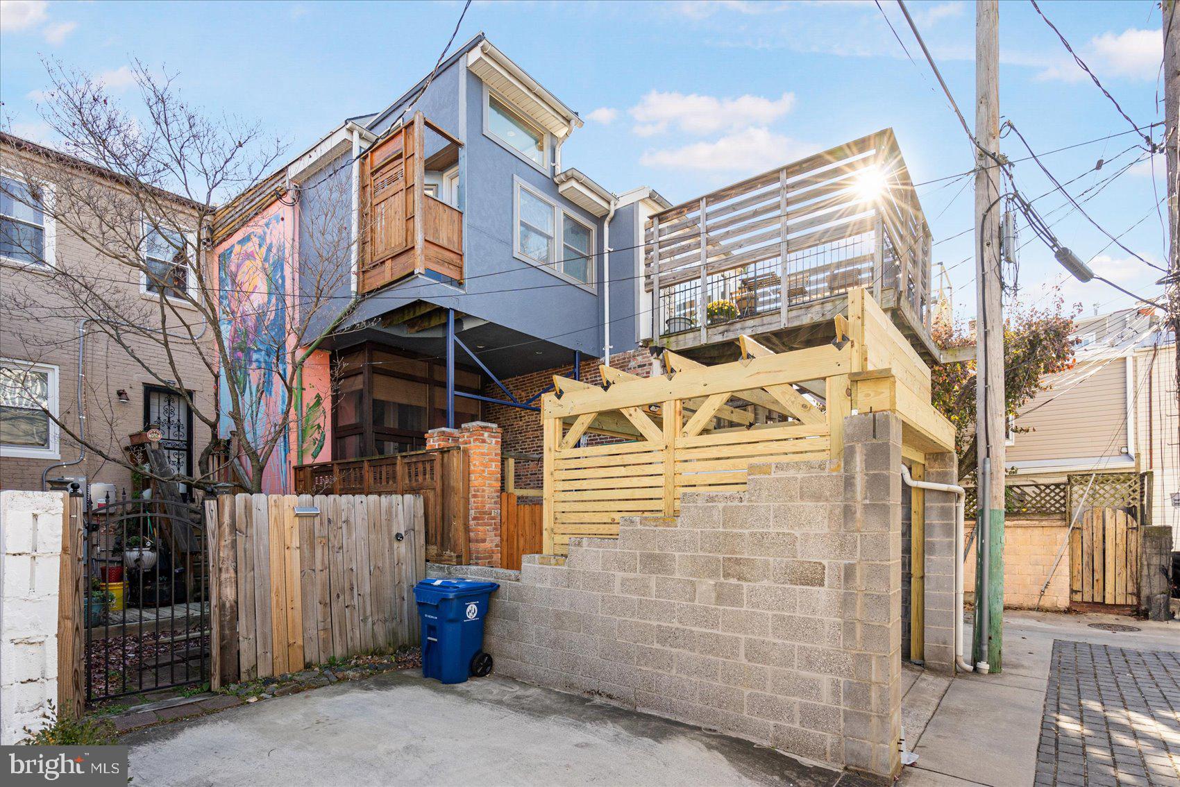 BUTCHERS HILL - Residential