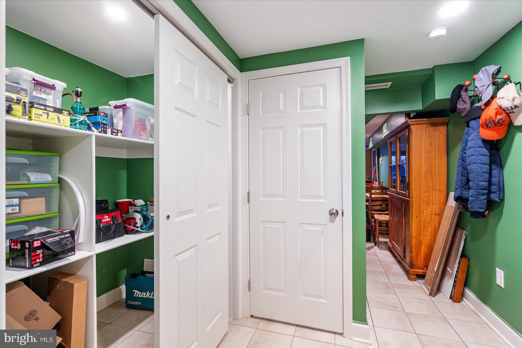 BUTCHERS HILL - Residential