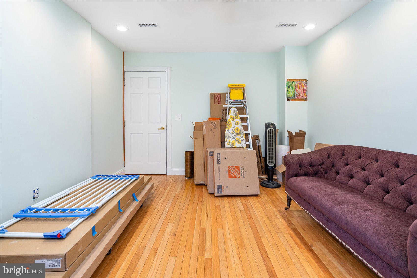 BUTCHERS HILL - Residential