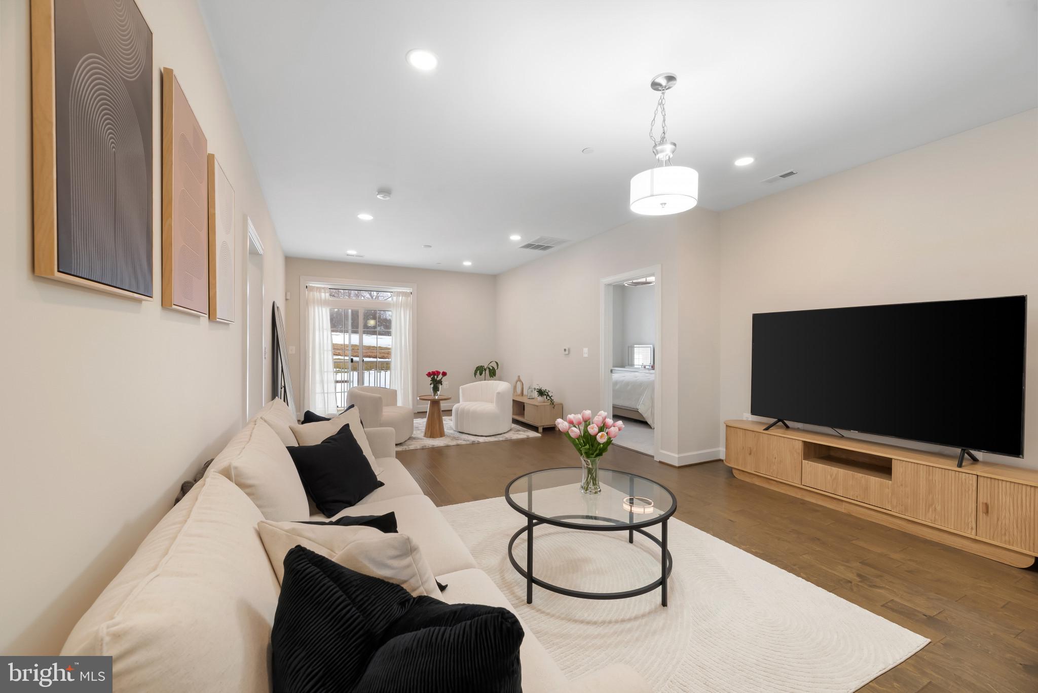 TURF VALLEY - Residential