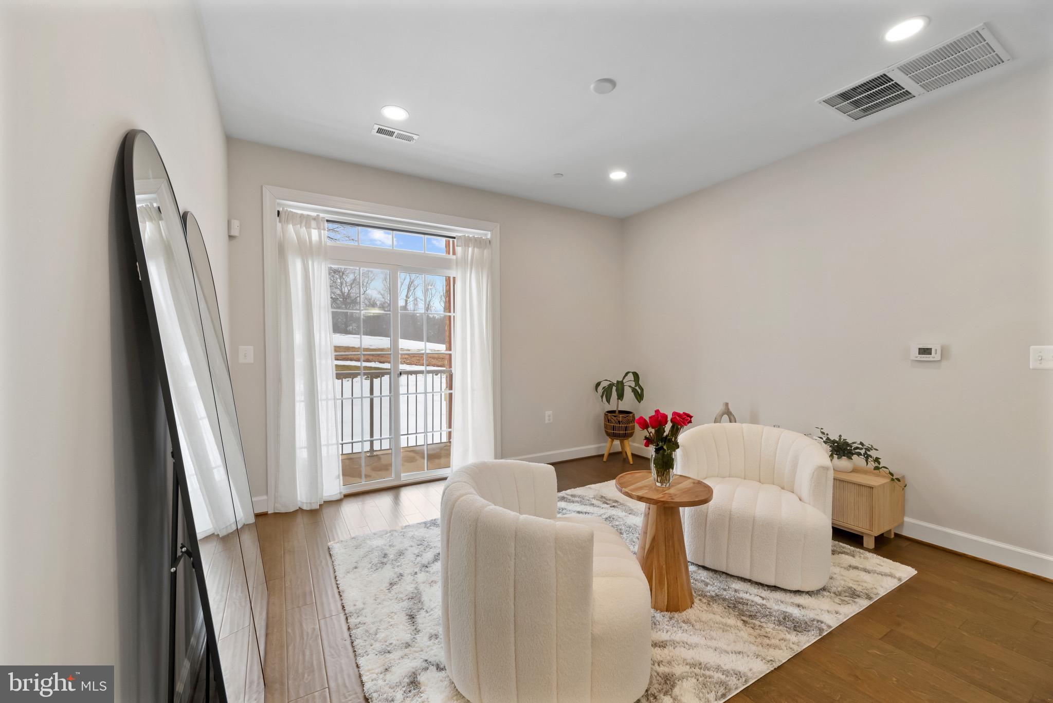 TURF VALLEY - Residential