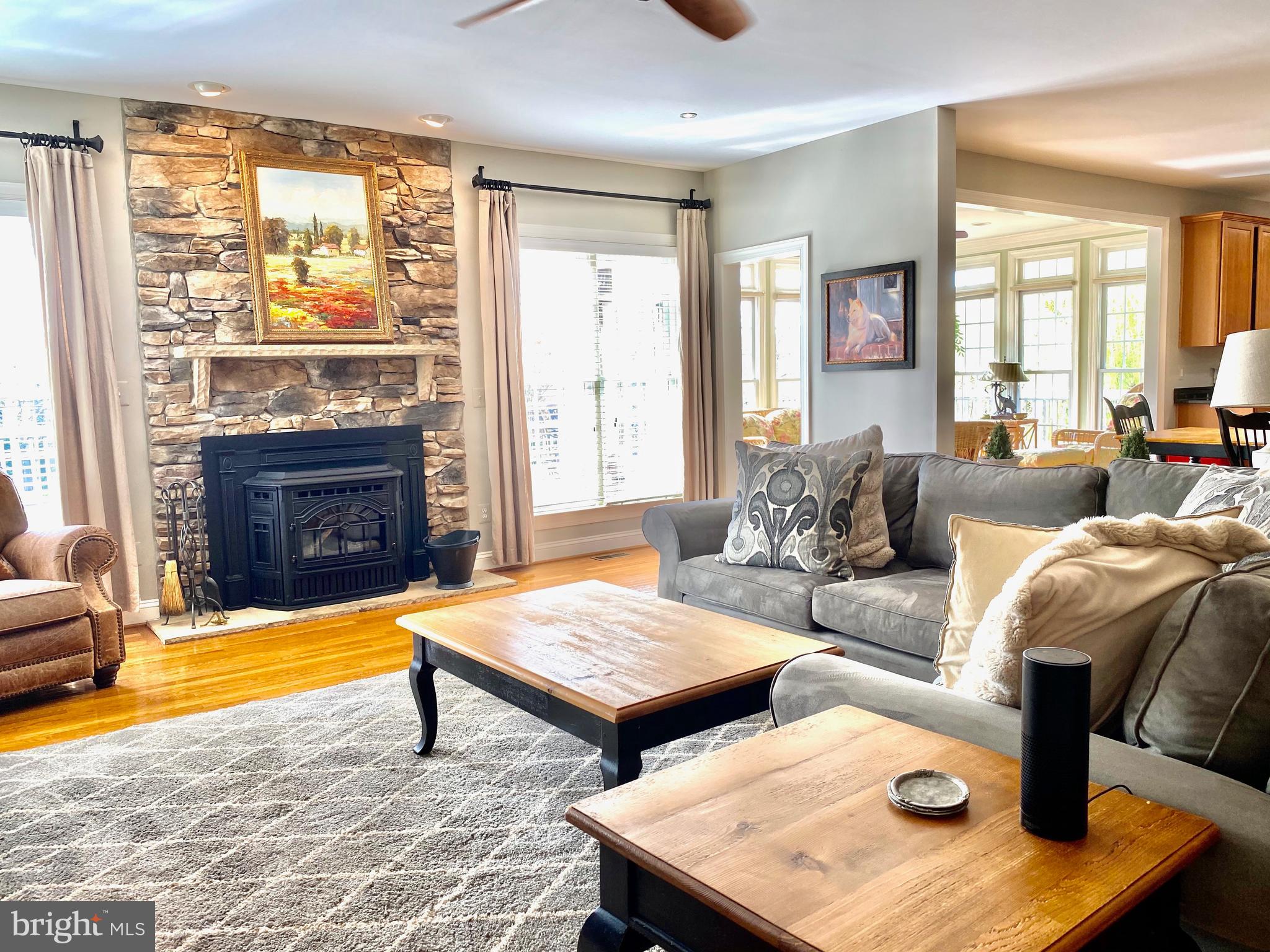 CHESTNUT HILLS - Residential