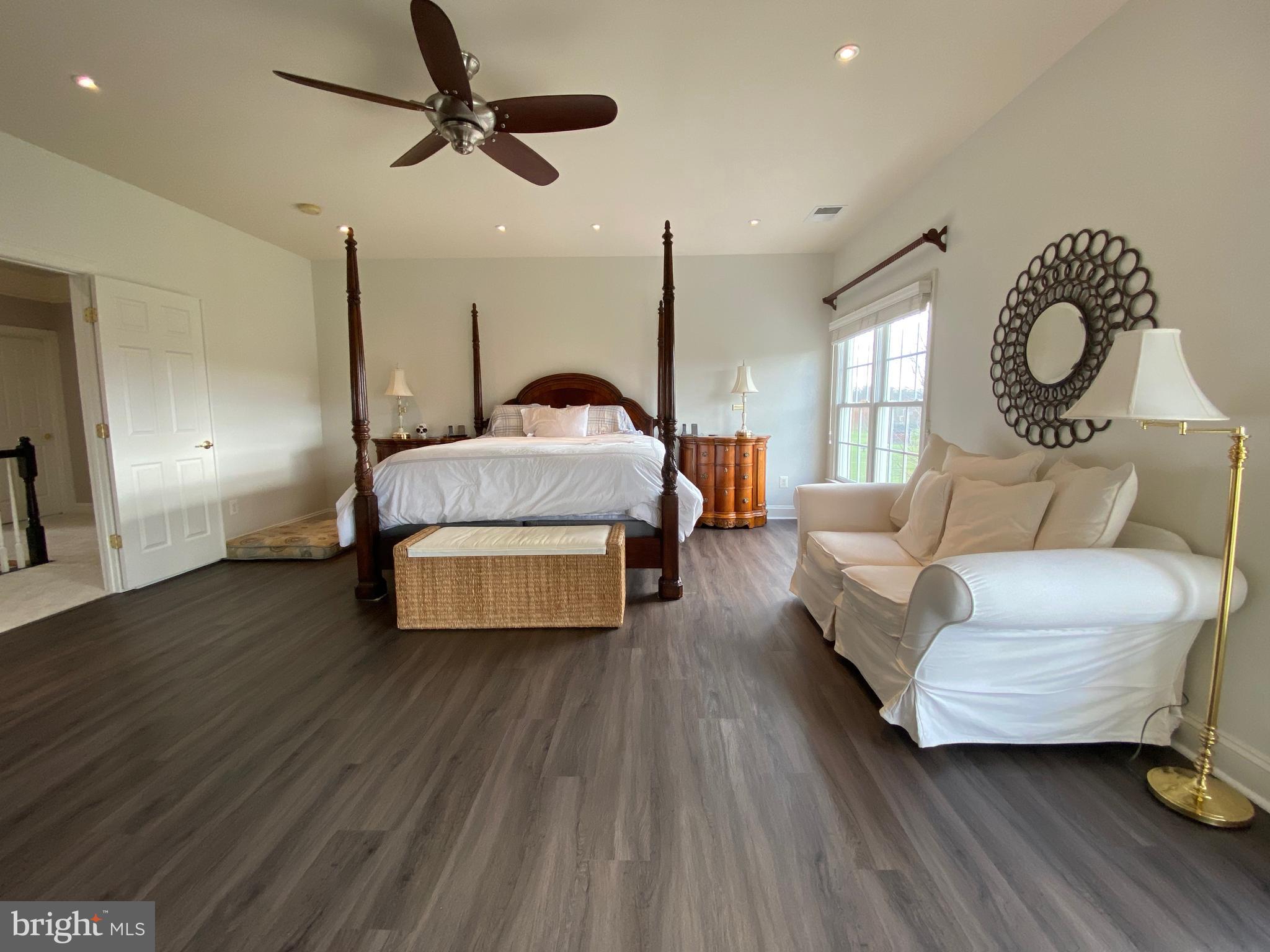 CHESTNUT HILLS - Residential