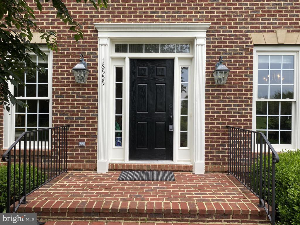 CHESTNUT HILLS - Residential