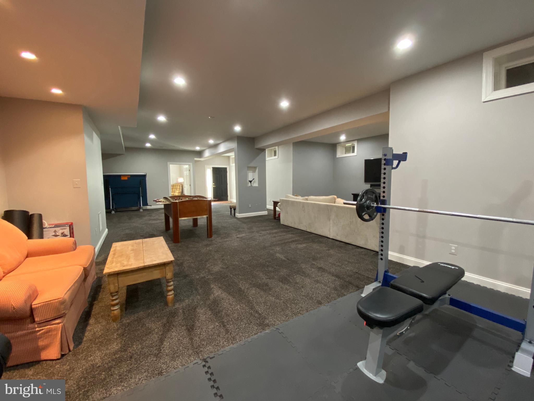 CHESTNUT HILLS - Residential