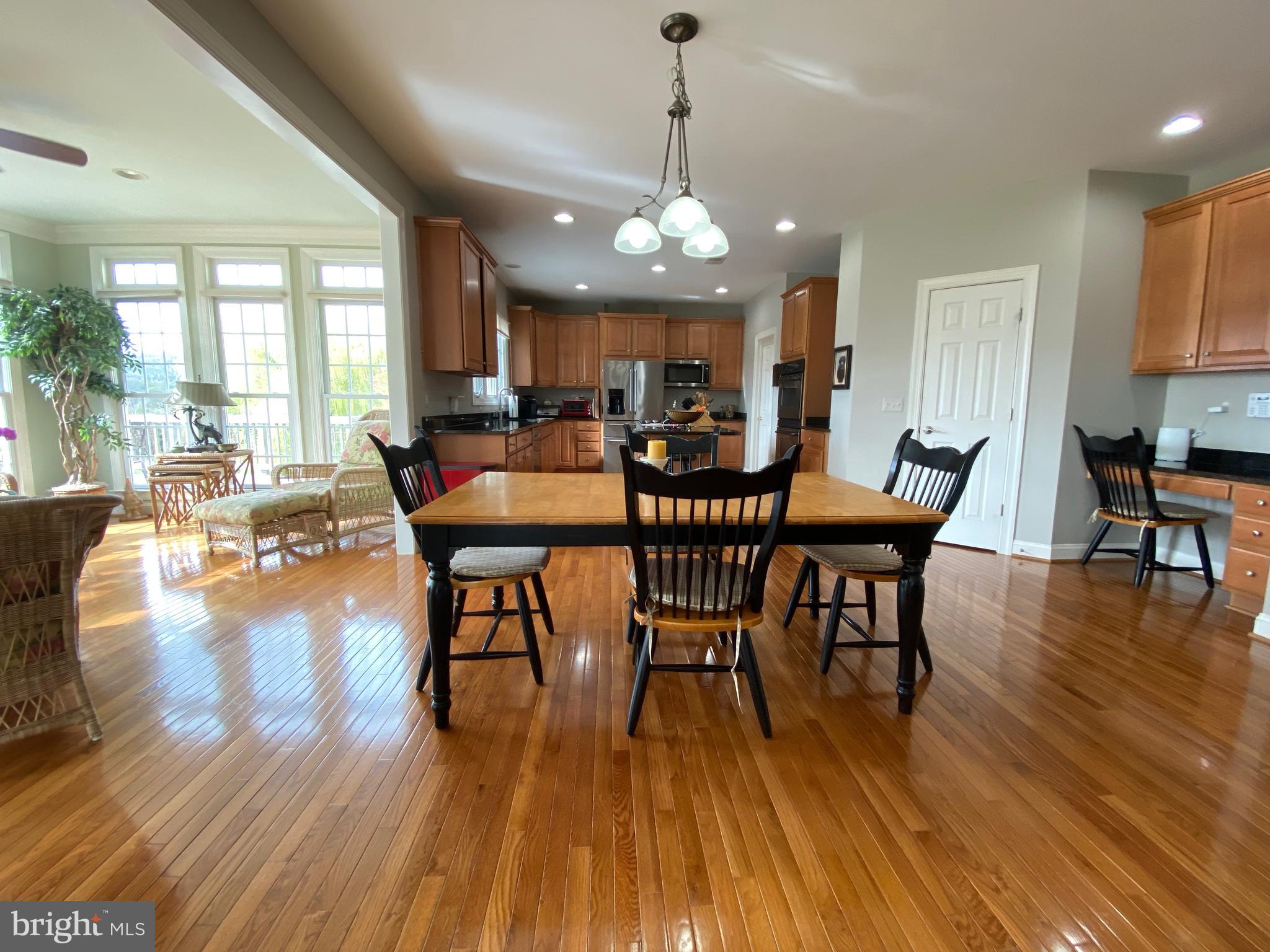 CHESTNUT HILLS - Residential