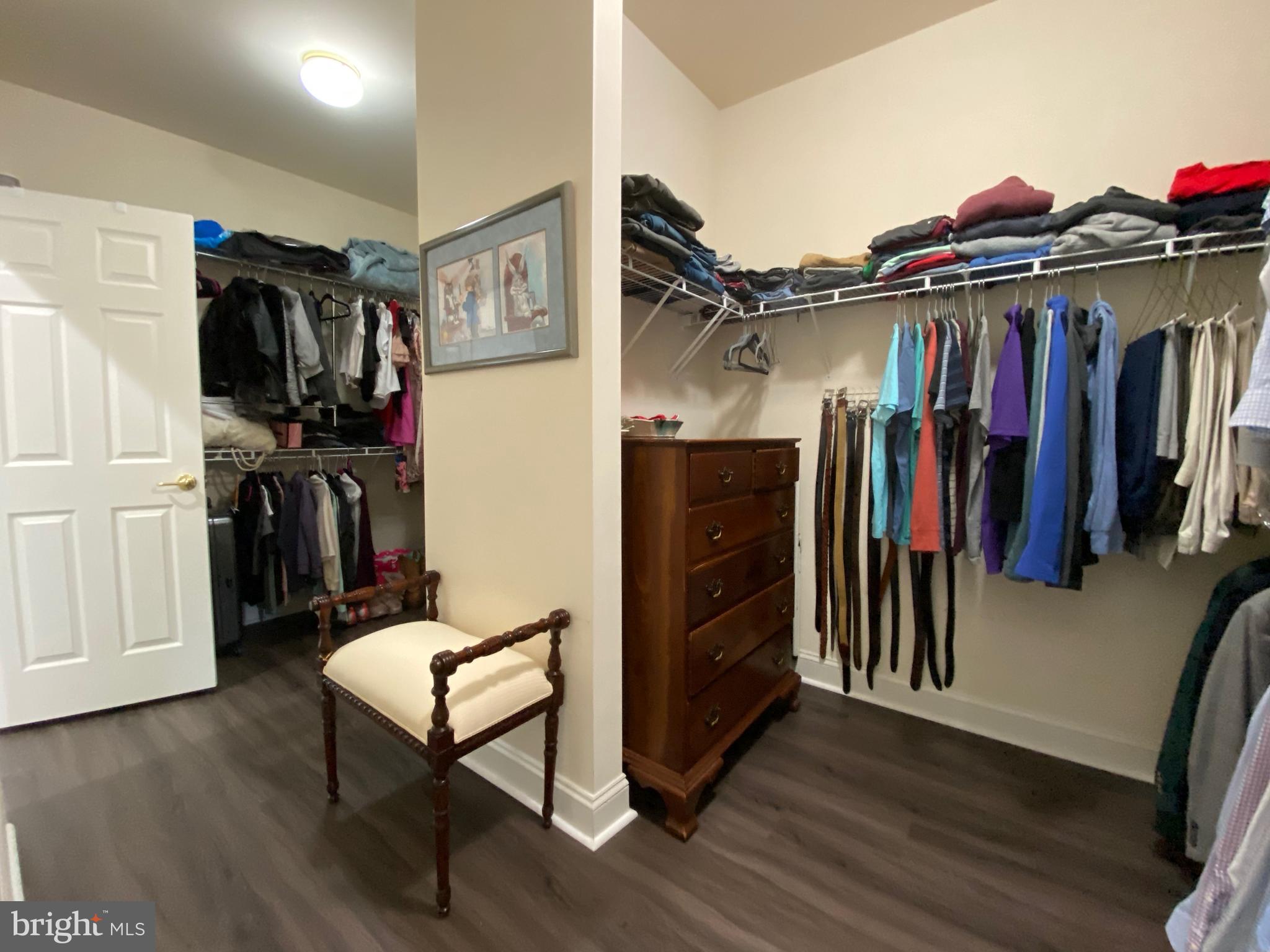 CHESTNUT HILLS - Residential