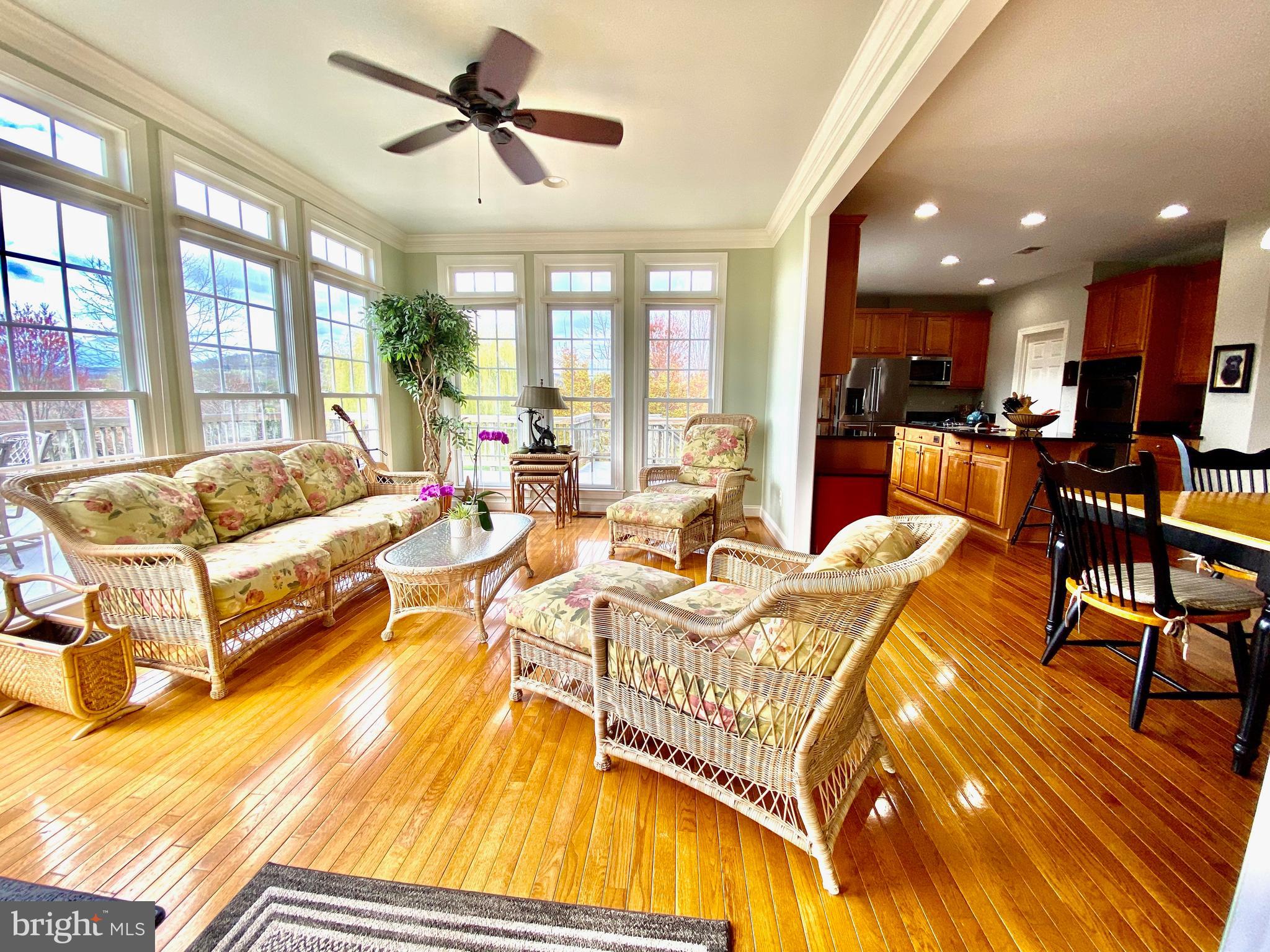 CHESTNUT HILLS - Residential