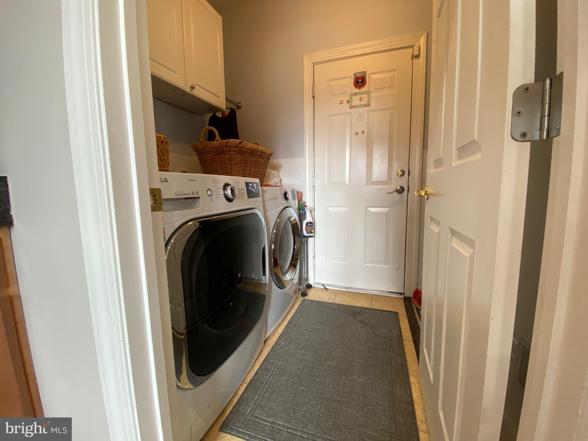 CHESTNUT HILLS - Residential