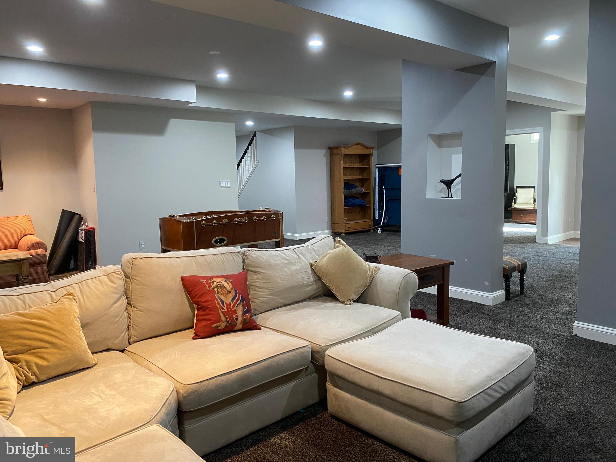 CHESTNUT HILLS - Residential