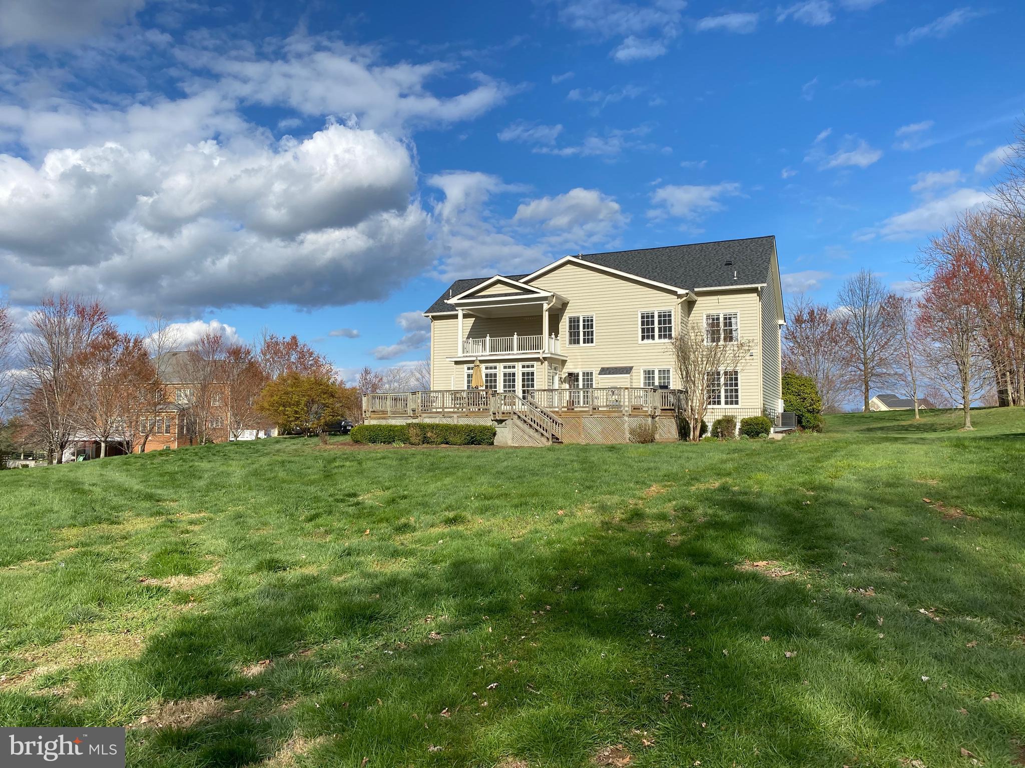 CHESTNUT HILLS - Residential