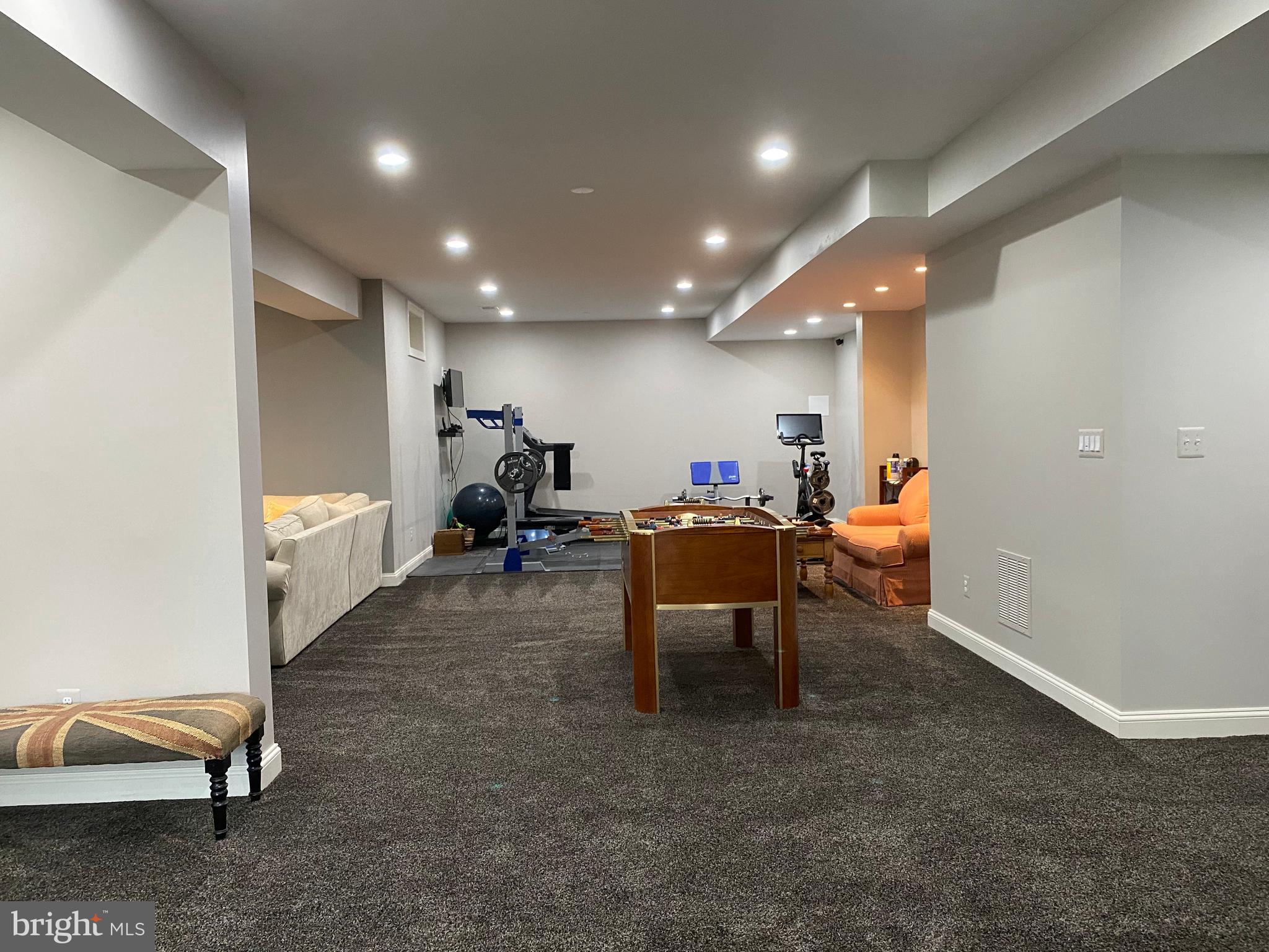 CHESTNUT HILLS - Residential