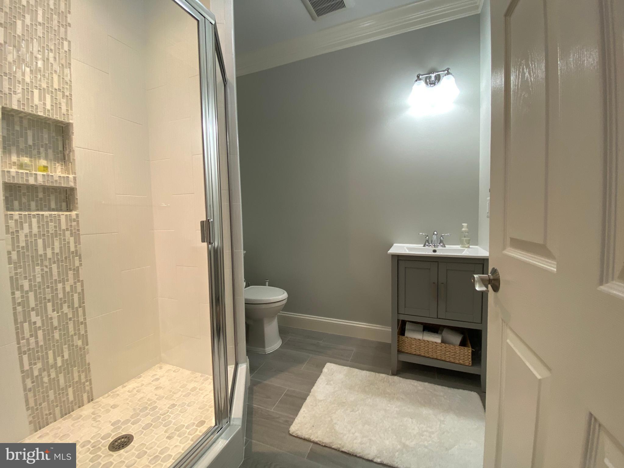 CHESTNUT HILLS - Residential