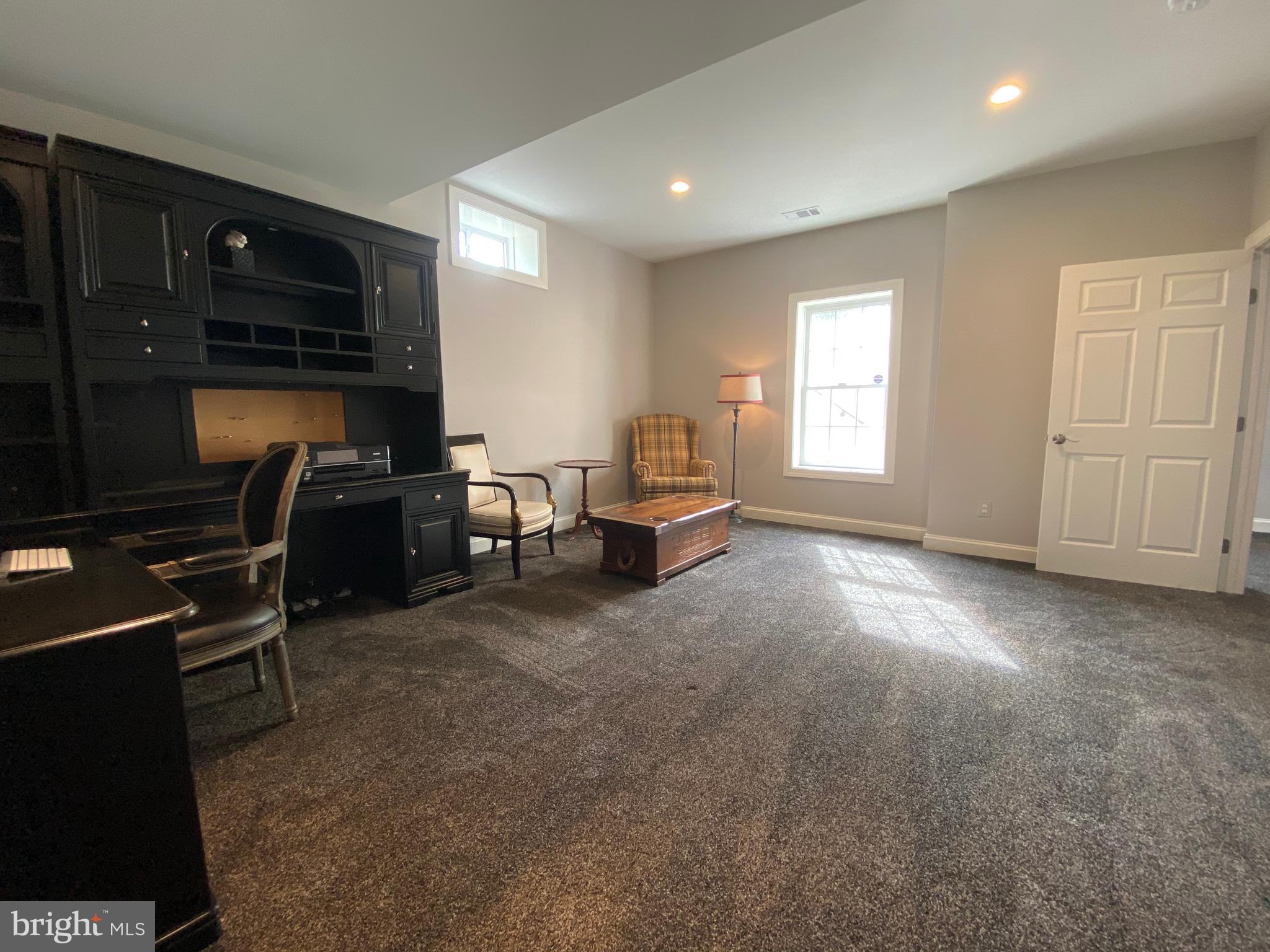 CHESTNUT HILLS - Residential