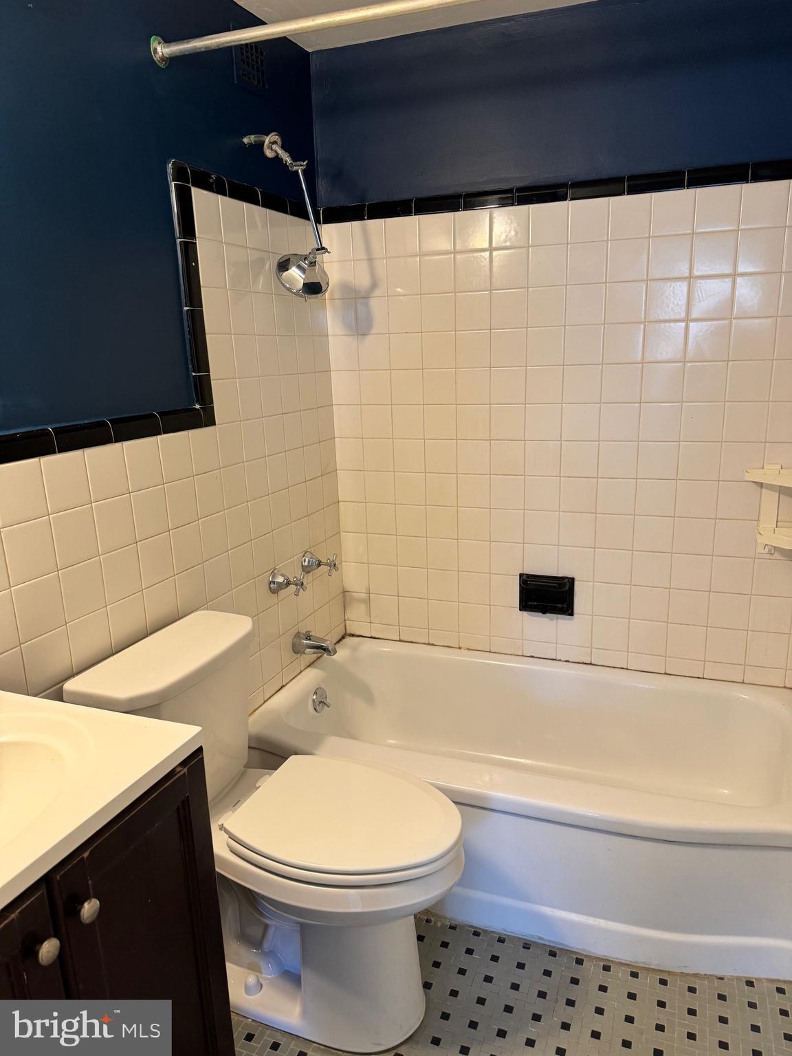 WILDMAN ARMS - Residential