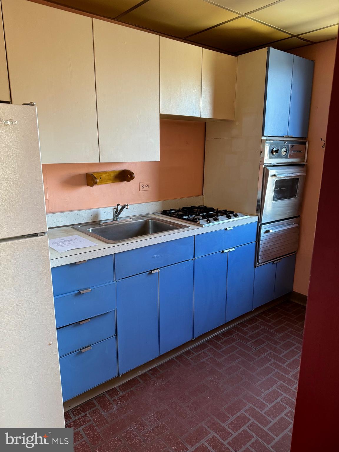 WILDMAN ARMS - Residential