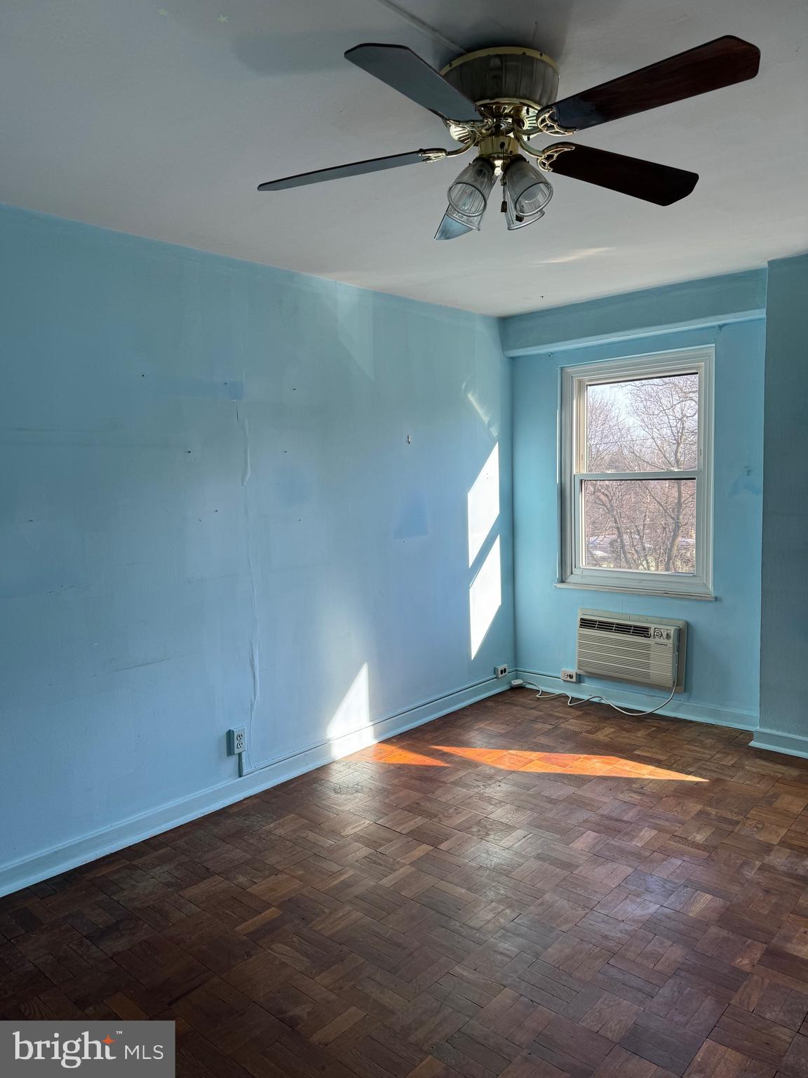 WILDMAN ARMS - Residential