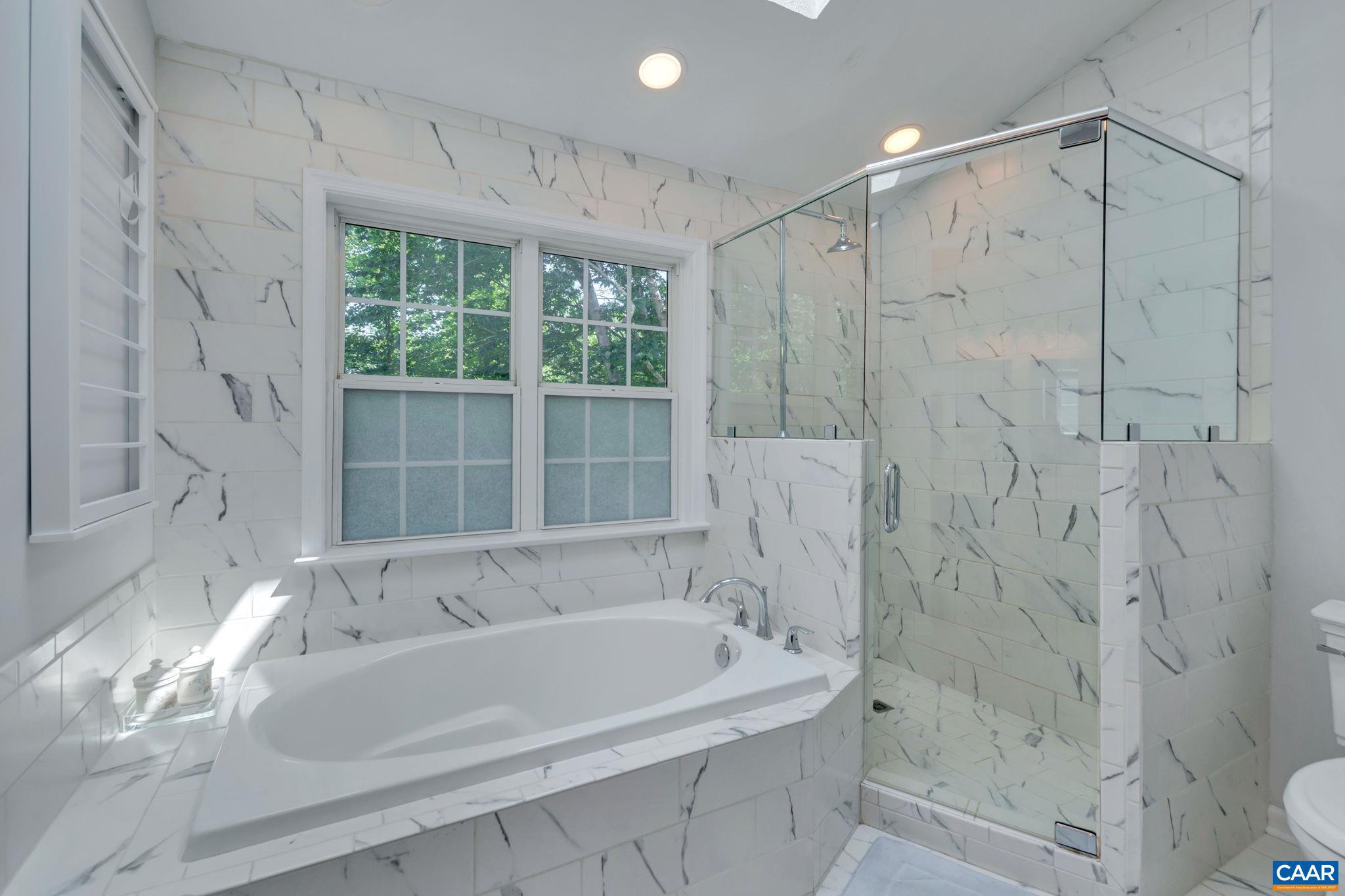 FOREST LAKES SOUTH - Residential