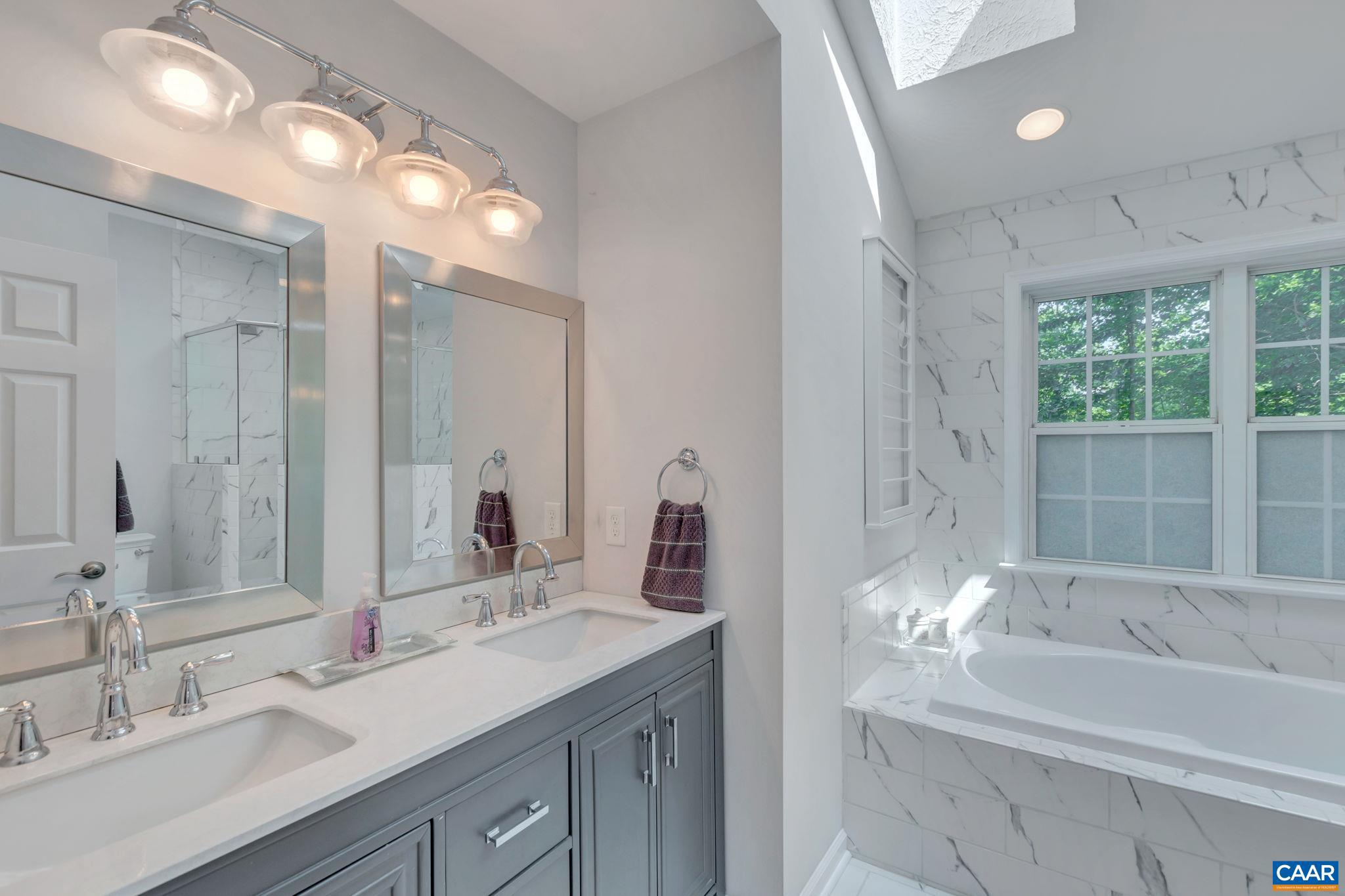 FOREST LAKES SOUTH - Residential