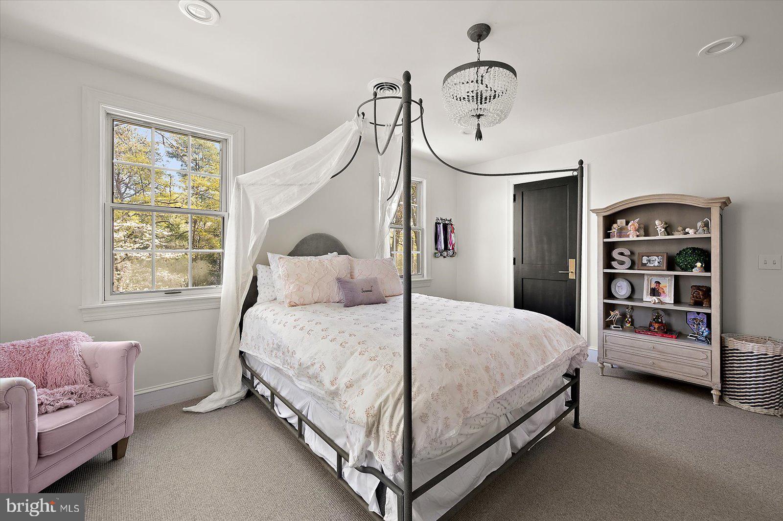 TONY TANK - Residential