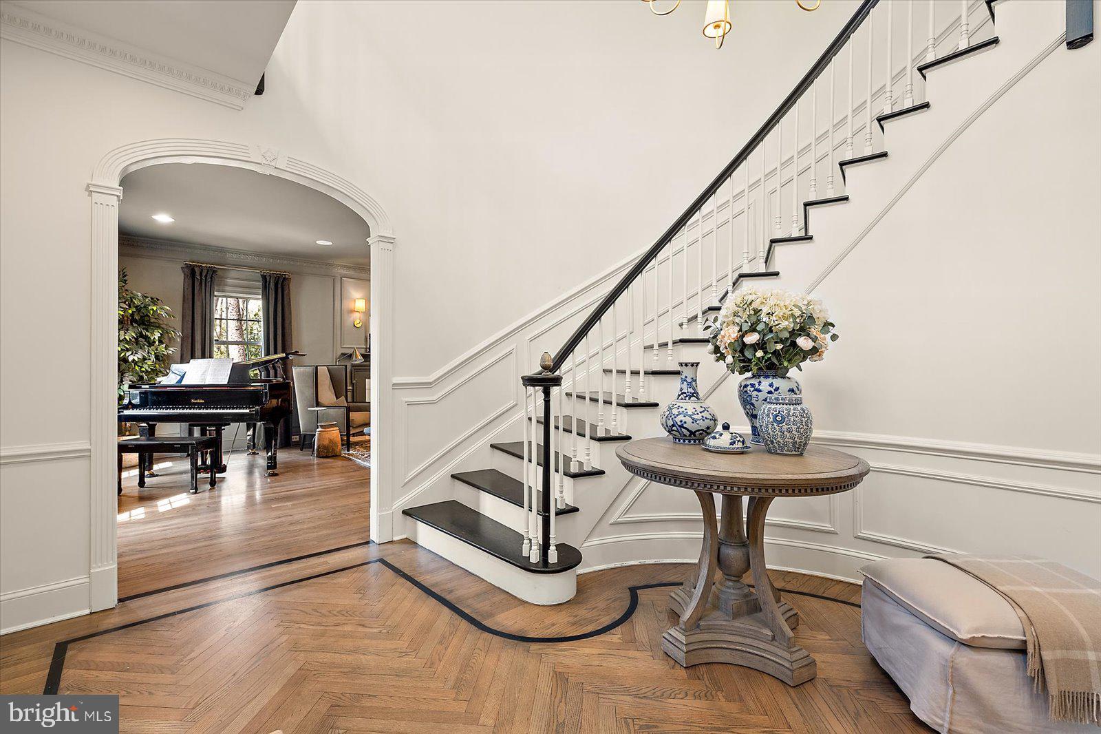 TONY TANK - Residential