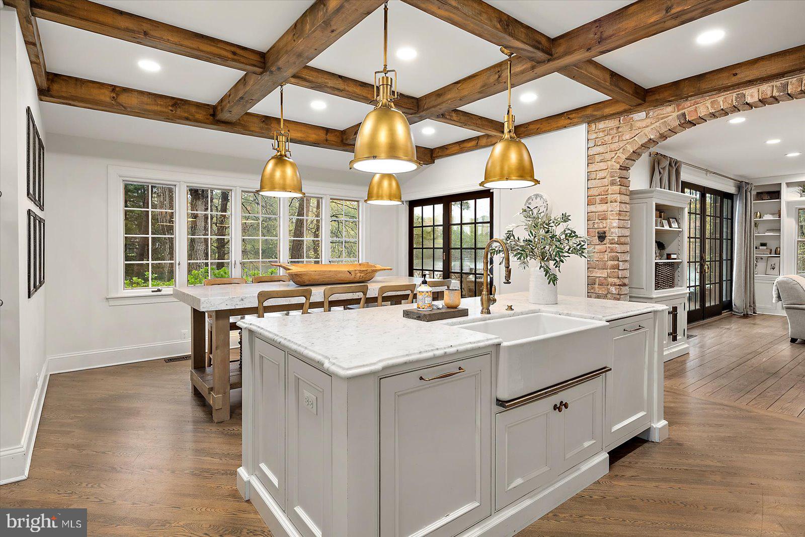 TONY TANK - Residential