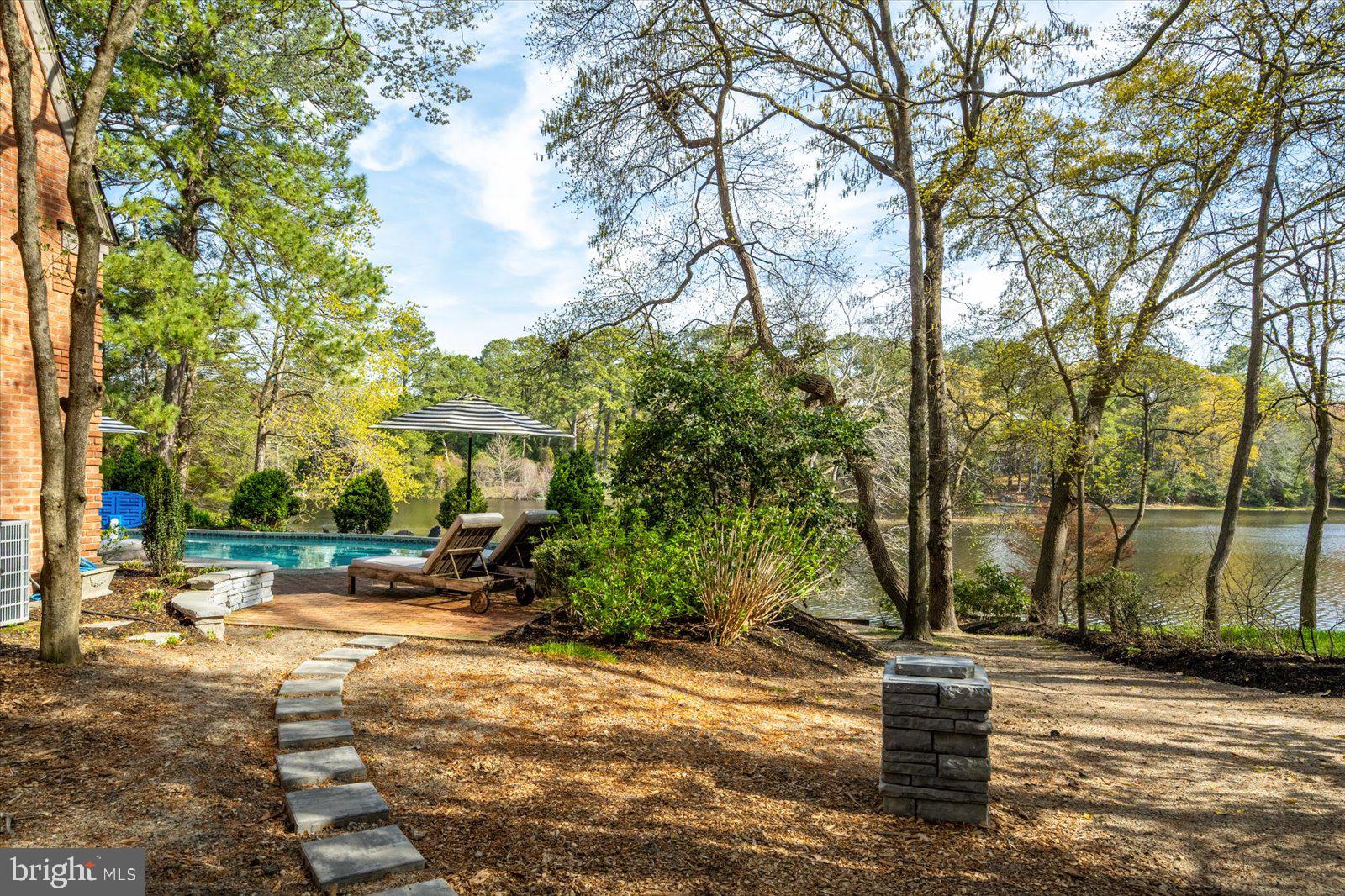 TONY TANK - Residential