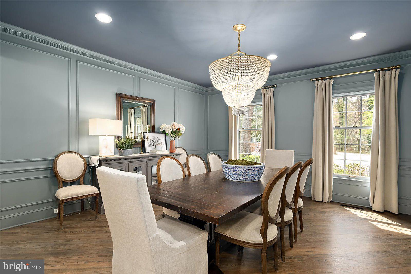 TONY TANK - Residential