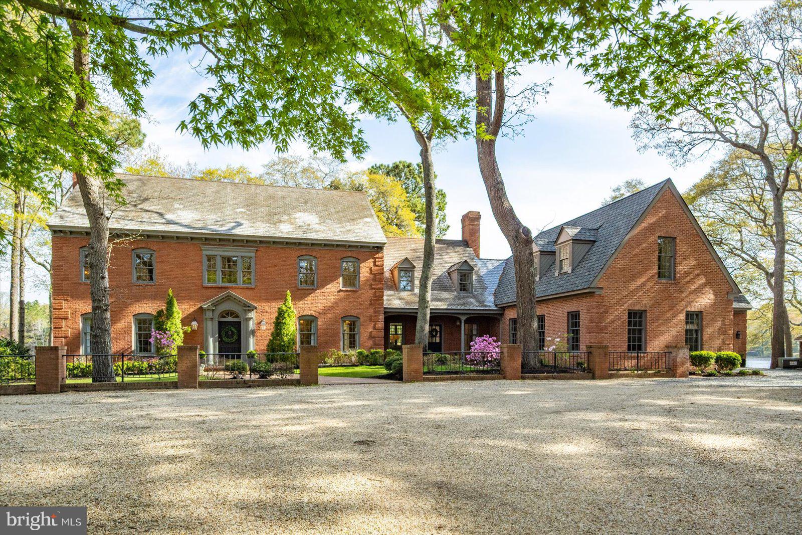 TONY TANK - Residential