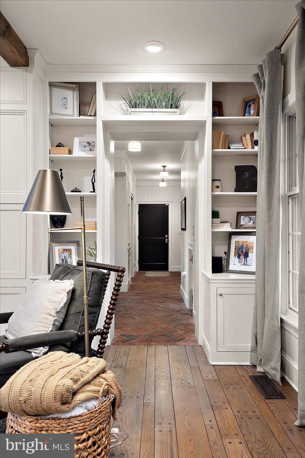 TONY TANK - Residential