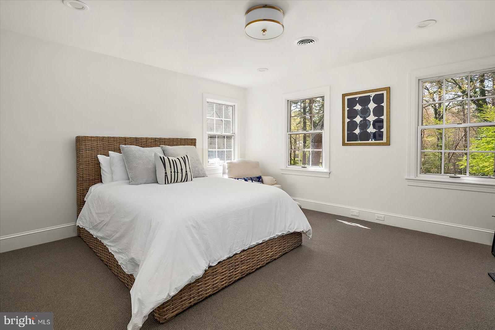 TONY TANK - Residential