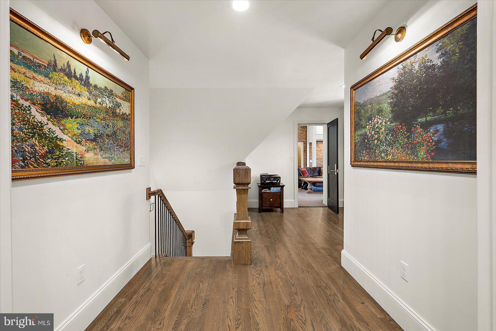 TONY TANK - Residential