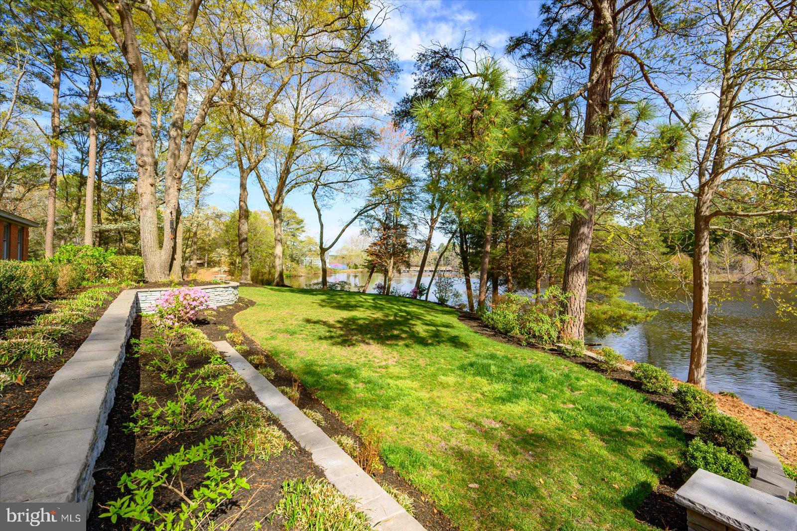 TONY TANK - Residential