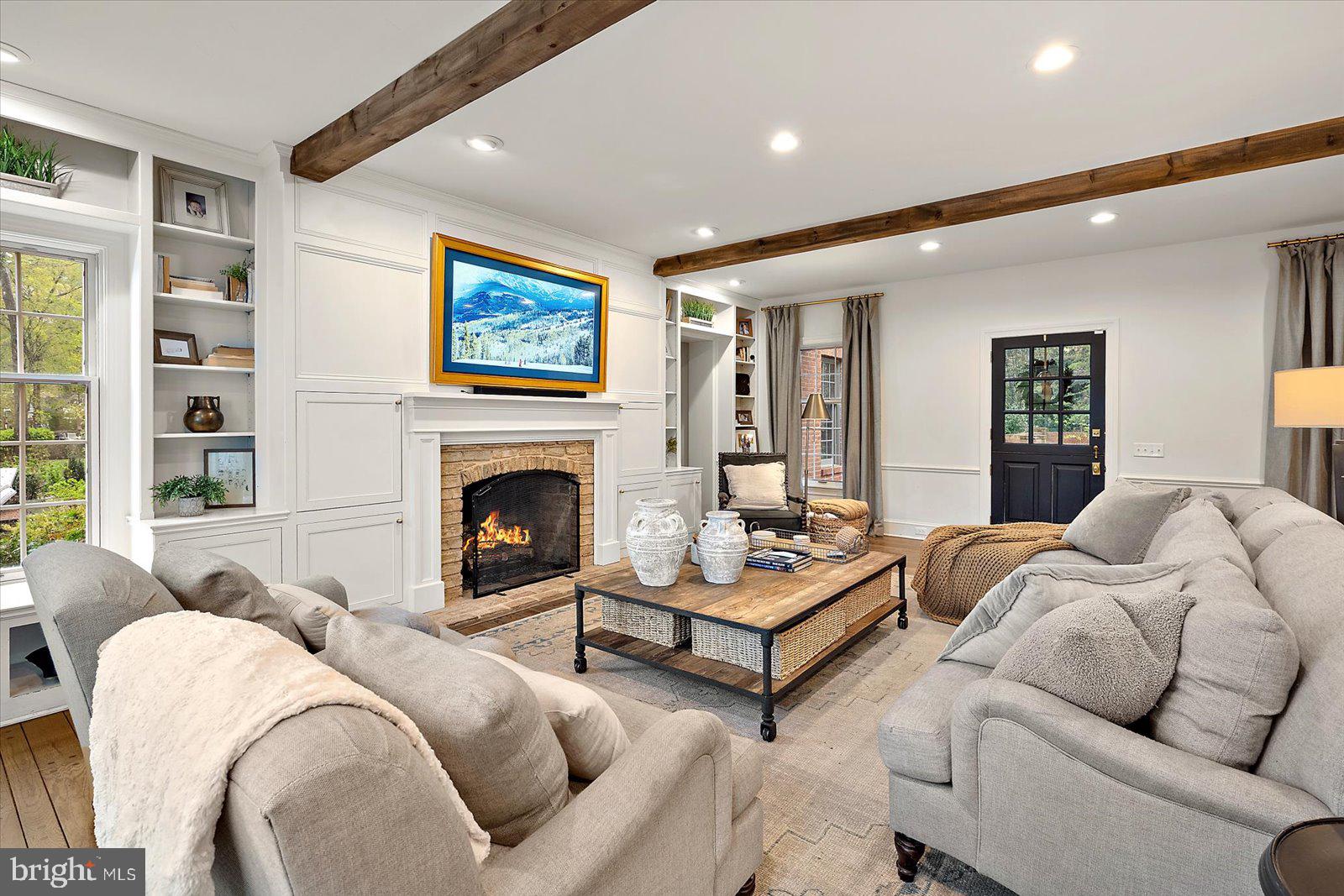 TONY TANK - Residential