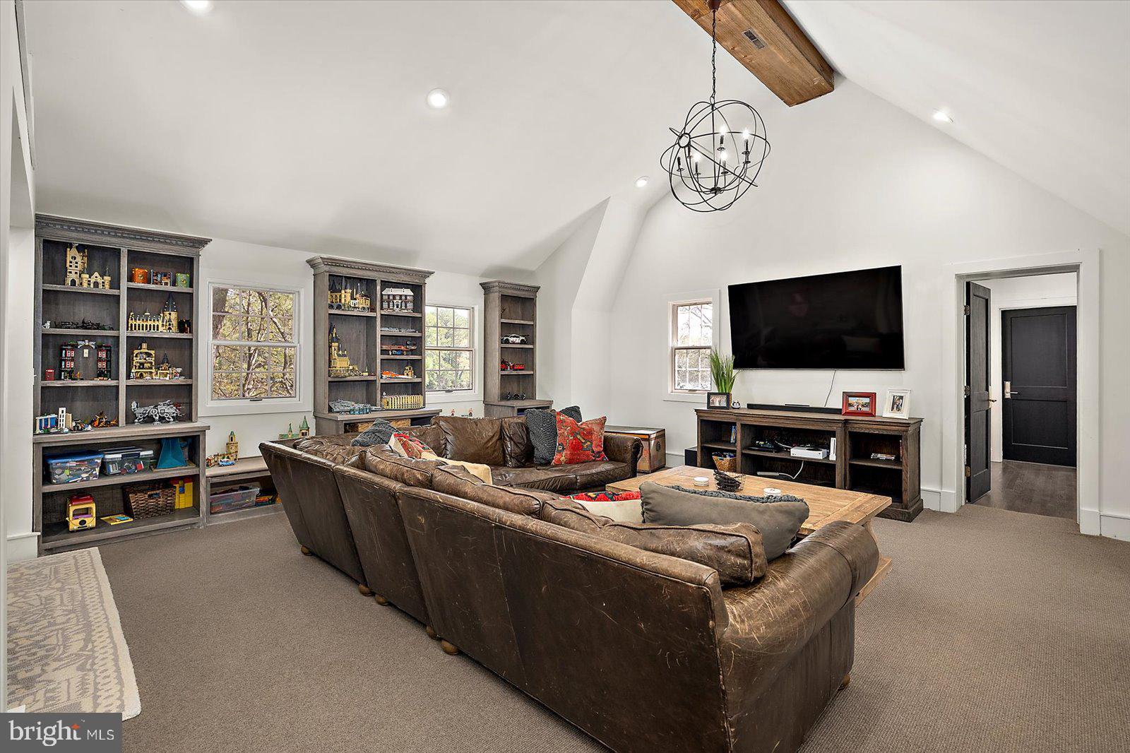 TONY TANK - Residential