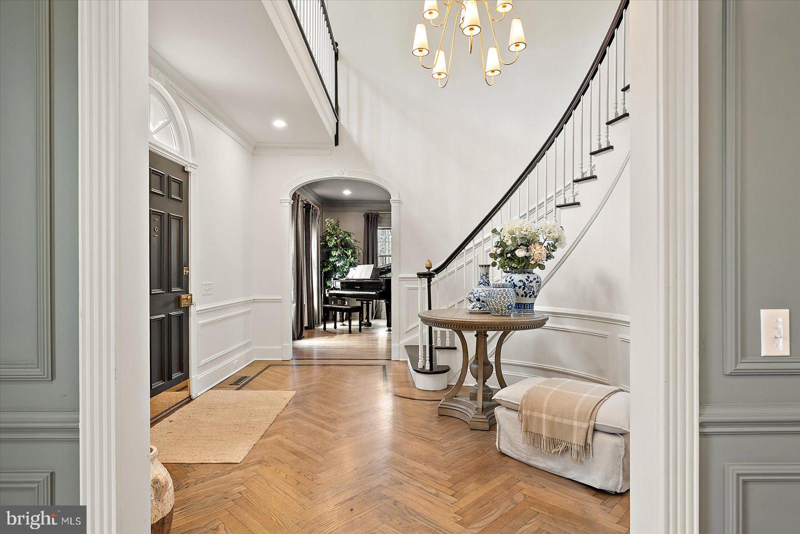 TONY TANK - Residential