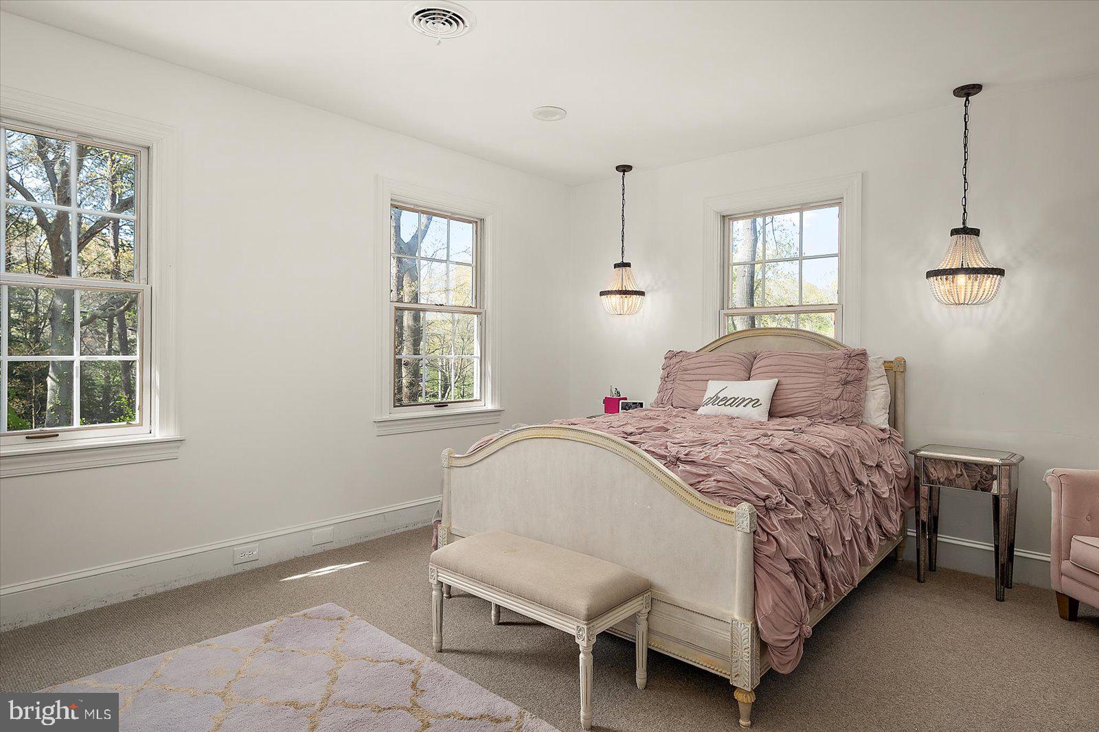 TONY TANK - Residential