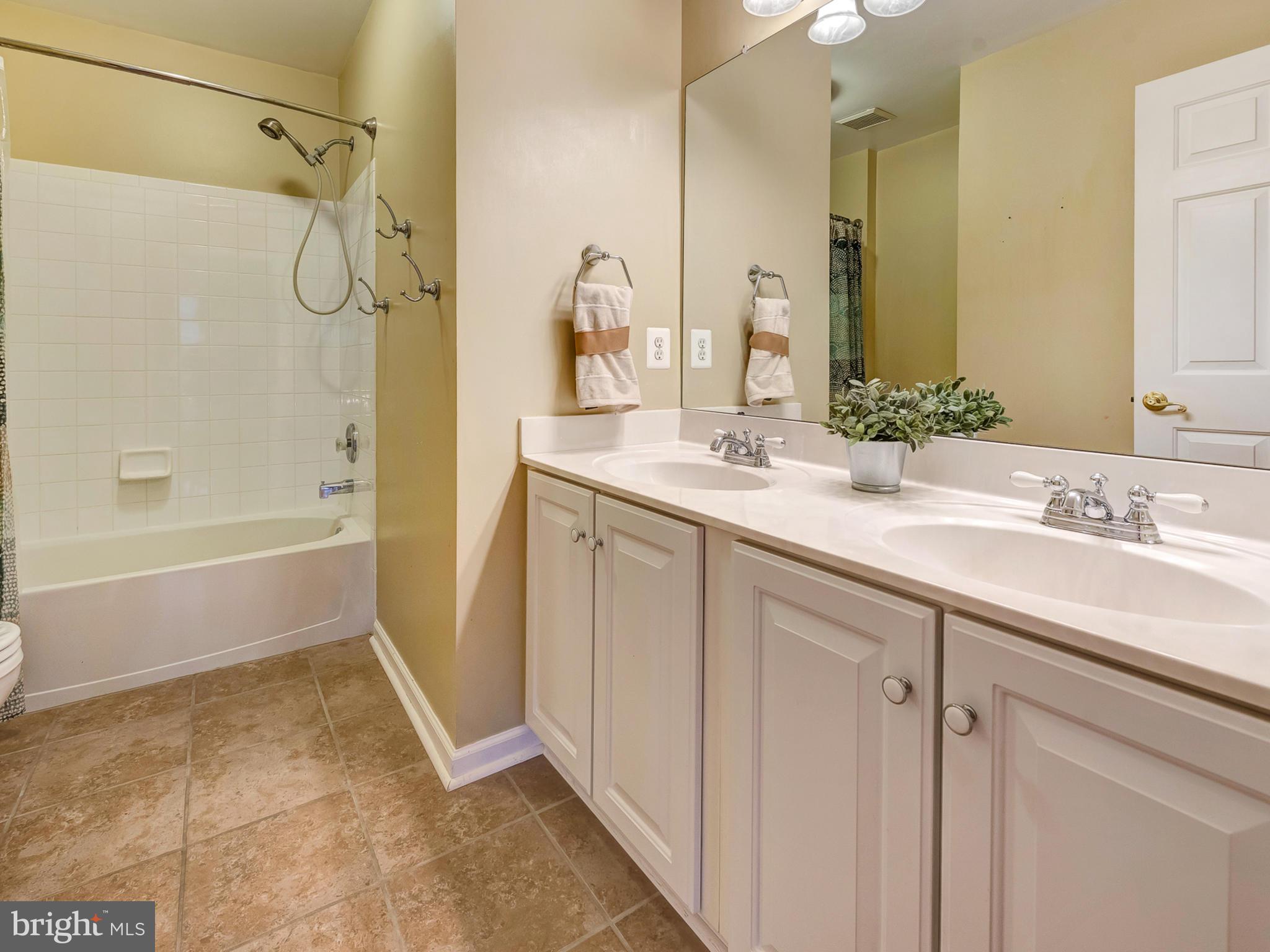 VILLAGES OF URBANA - Residential