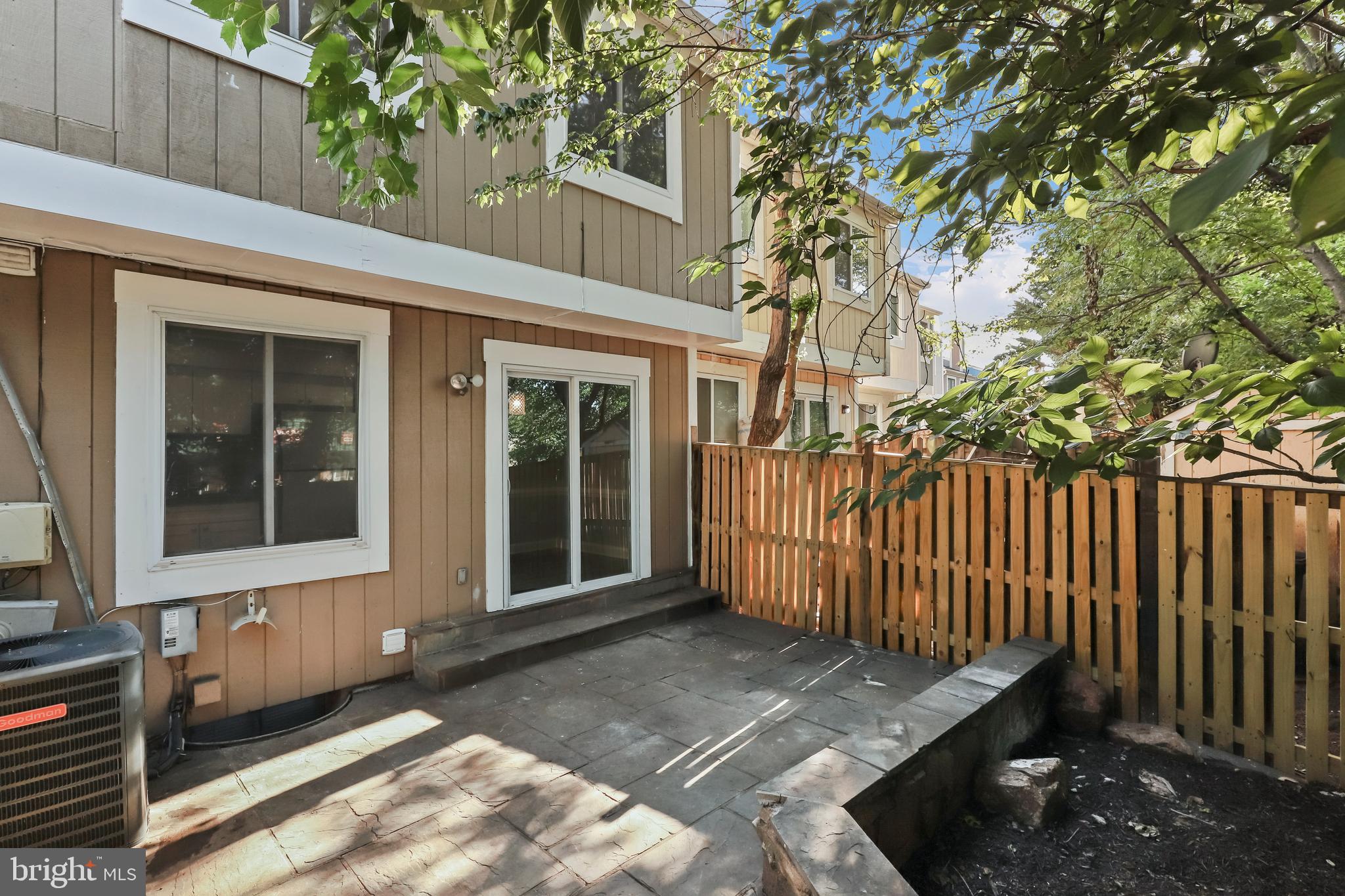 SUGARLAND RUN - Residential